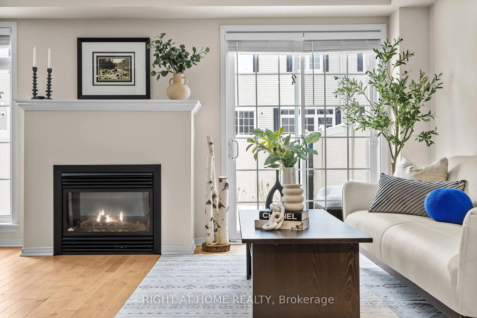 Photo 8 of 117 Urbancrest Private, Ottawa, Barrhaven - Stonebridge — HOMEH