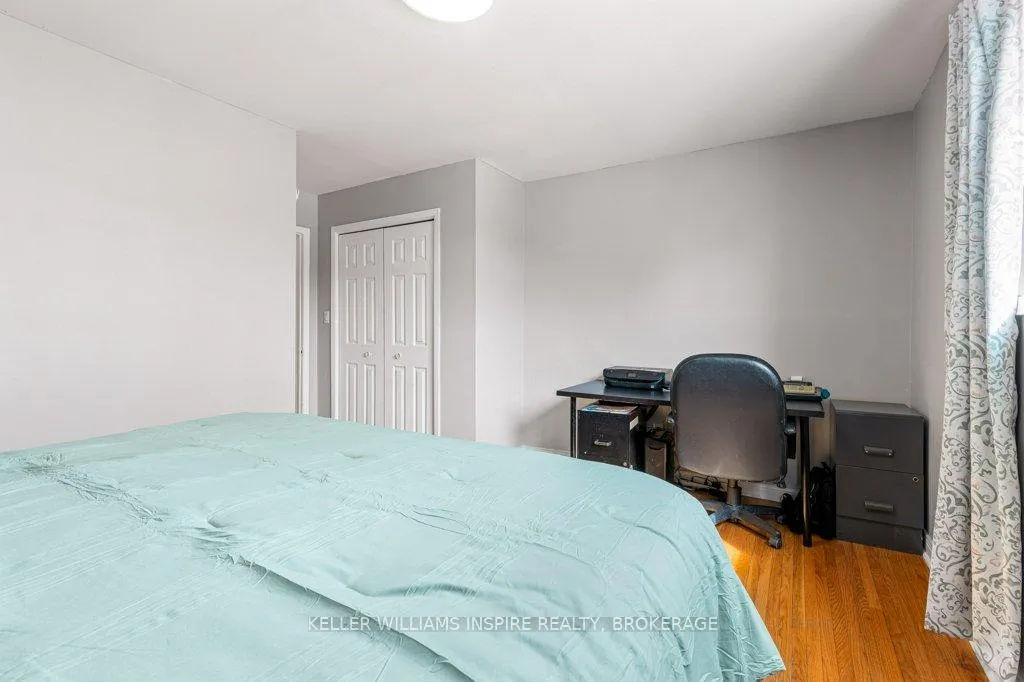 Photo 19 of 928 Mayfair Crescent, Kingston, South of Taylor-Kidd Blvd — HOMEH