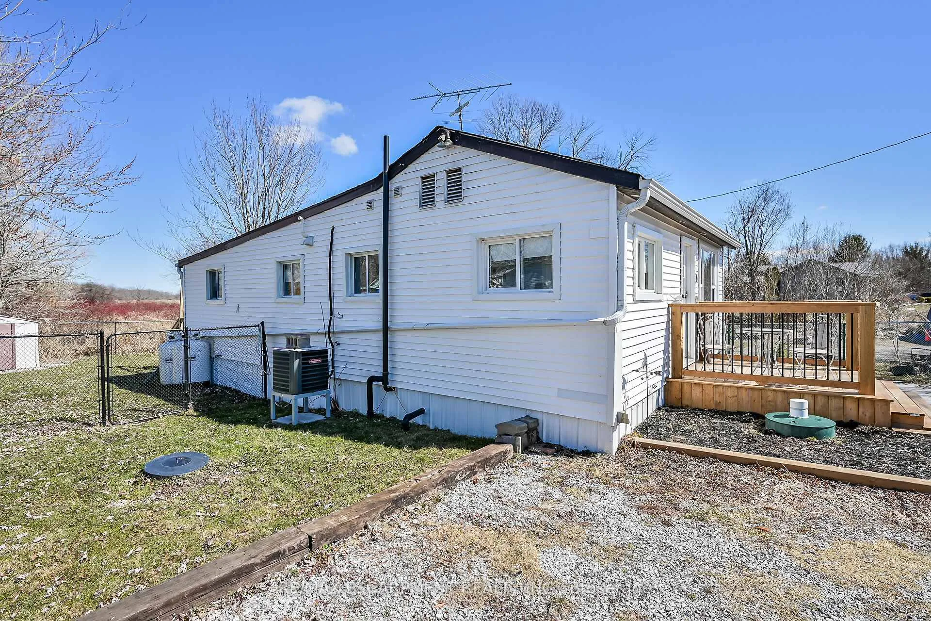 Photo 39 of 16 Swallow Lane, Haldimand — HOMEH