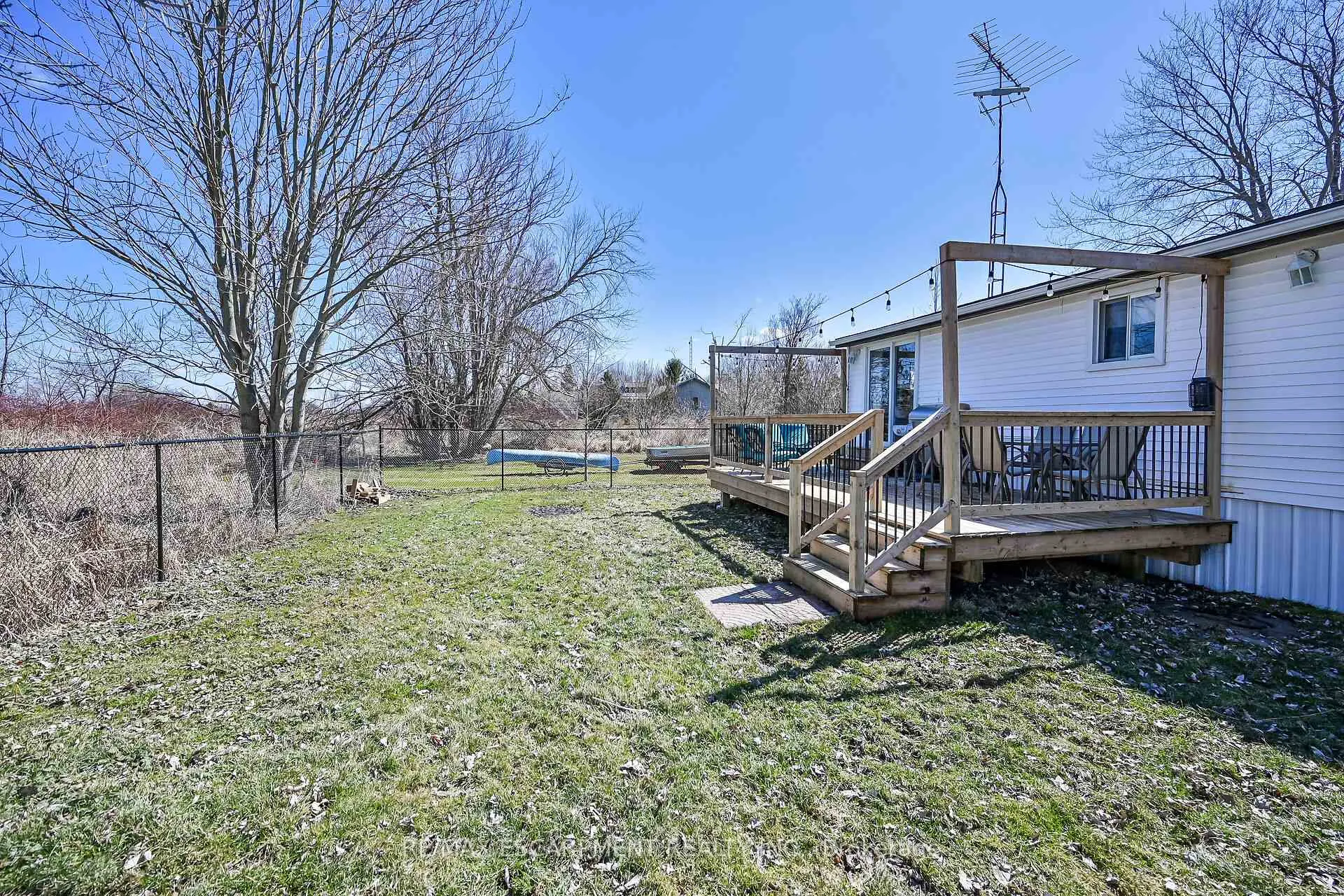 Photo 42 of 16 Swallow Lane, Haldimand — HOMEH