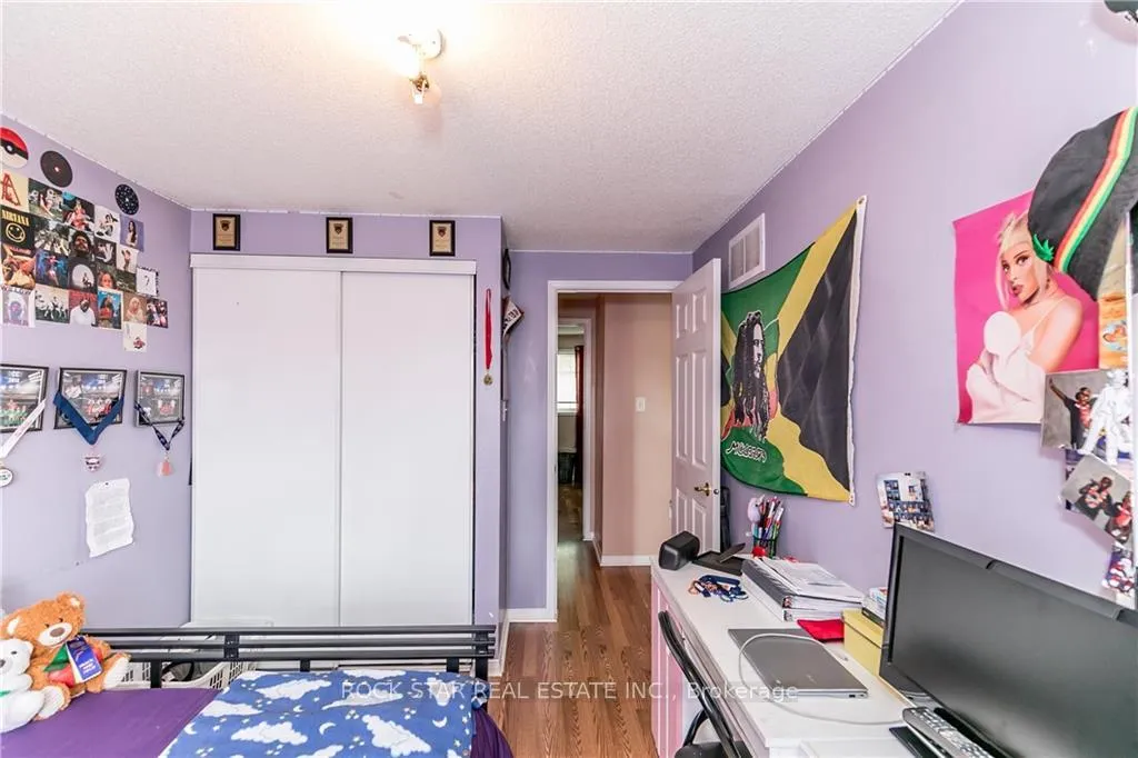 Photo 25 of 155 Nathan Crescent, Barrie, Painswick South — HOMEH