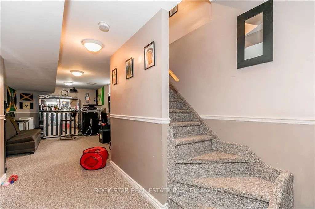 Photo 27 of 155 Nathan Crescent, Barrie, Painswick South — HOMEH