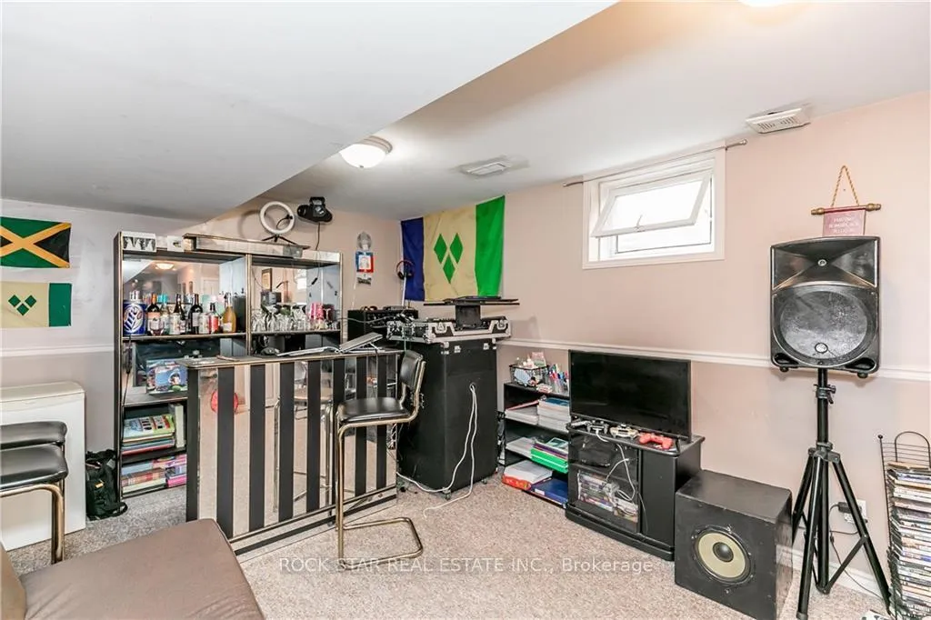 Photo 30 of 155 Nathan Crescent, Barrie, Painswick South — HOMEH