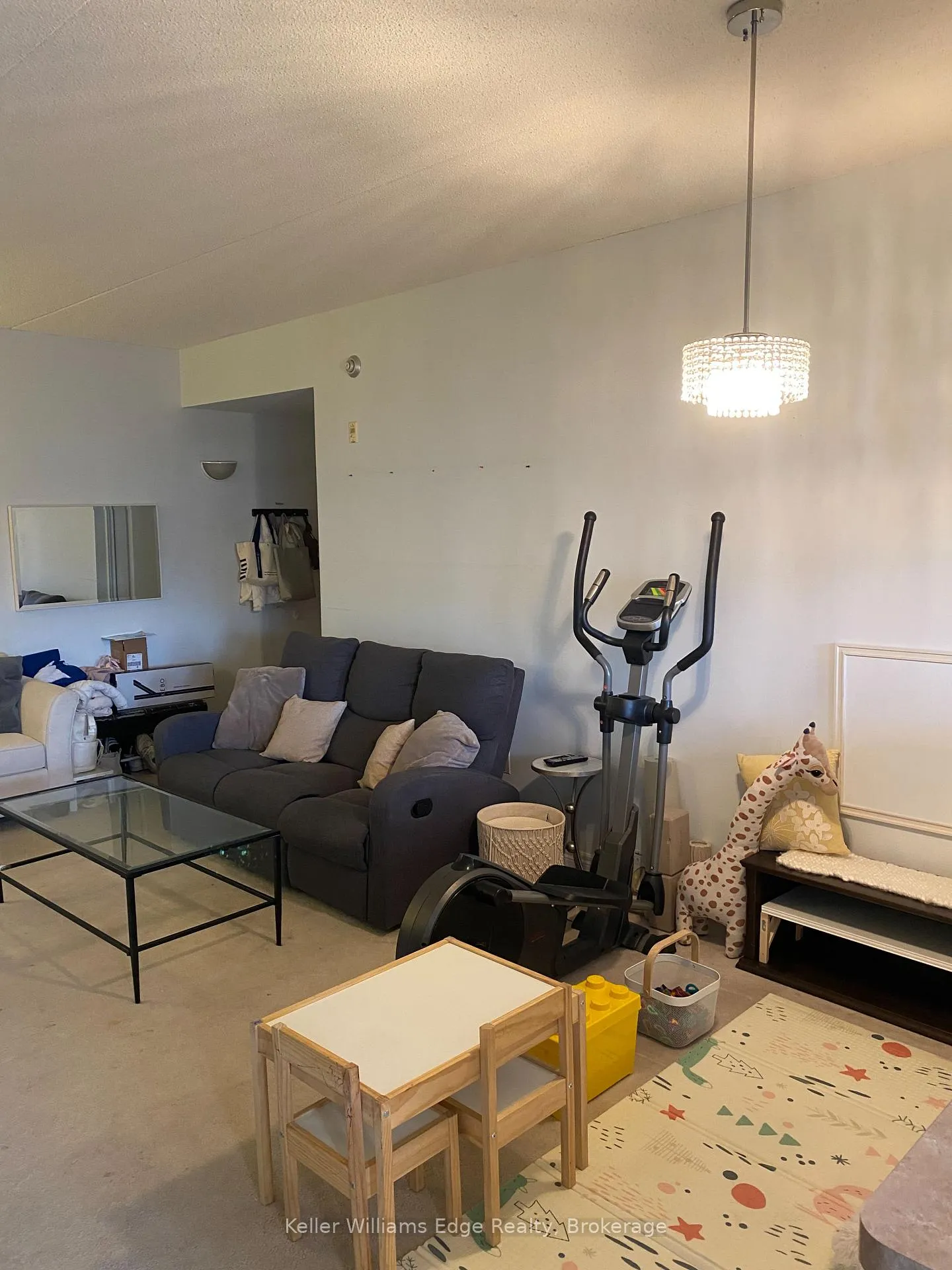 Photo 4 of Unit 203, 4006 Kilmer Drive, Burlington, Tansley — HOMEH