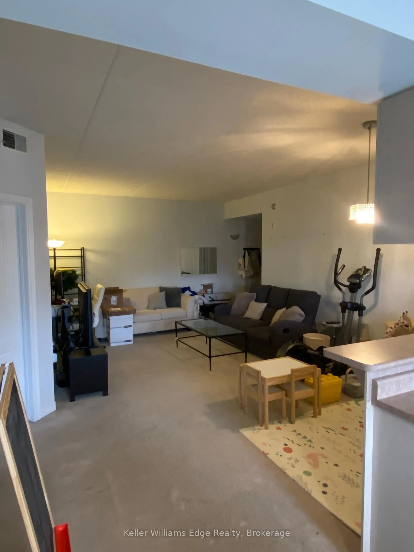 Photo 5 of Unit 203, 4006 Kilmer Drive, Burlington, Tansley — HOMEH