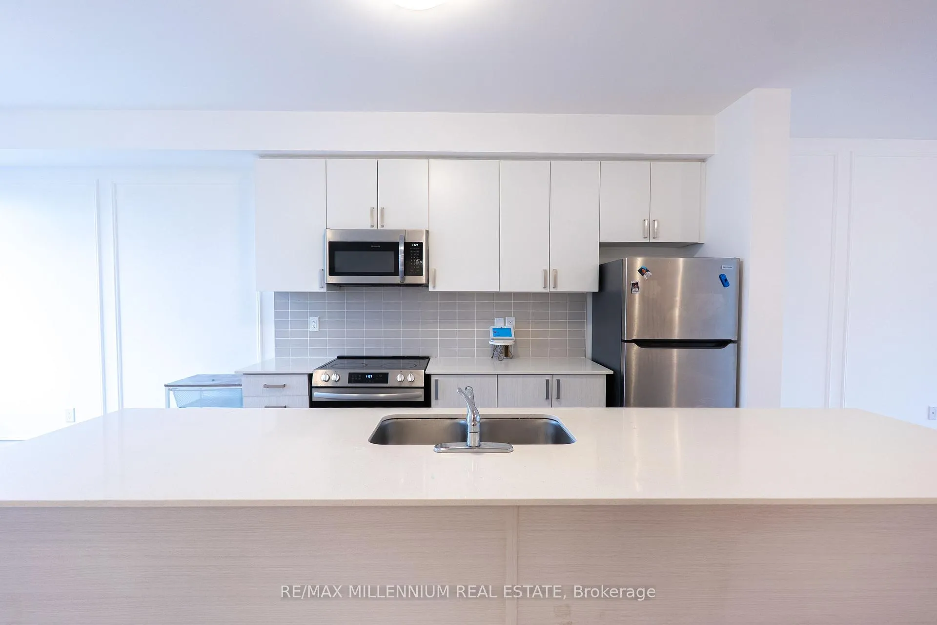Photo 5 of Unit 401, 1865 Pickering Parkway, Pickering, Village East — HOMEH