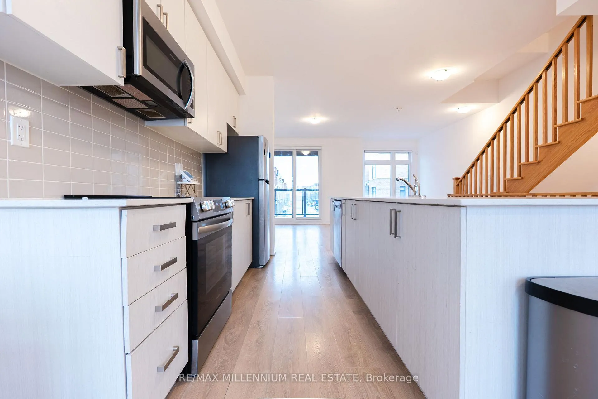 Photo 9 of Unit 401, 1865 Pickering Parkway, Pickering, Village East — HOMEH