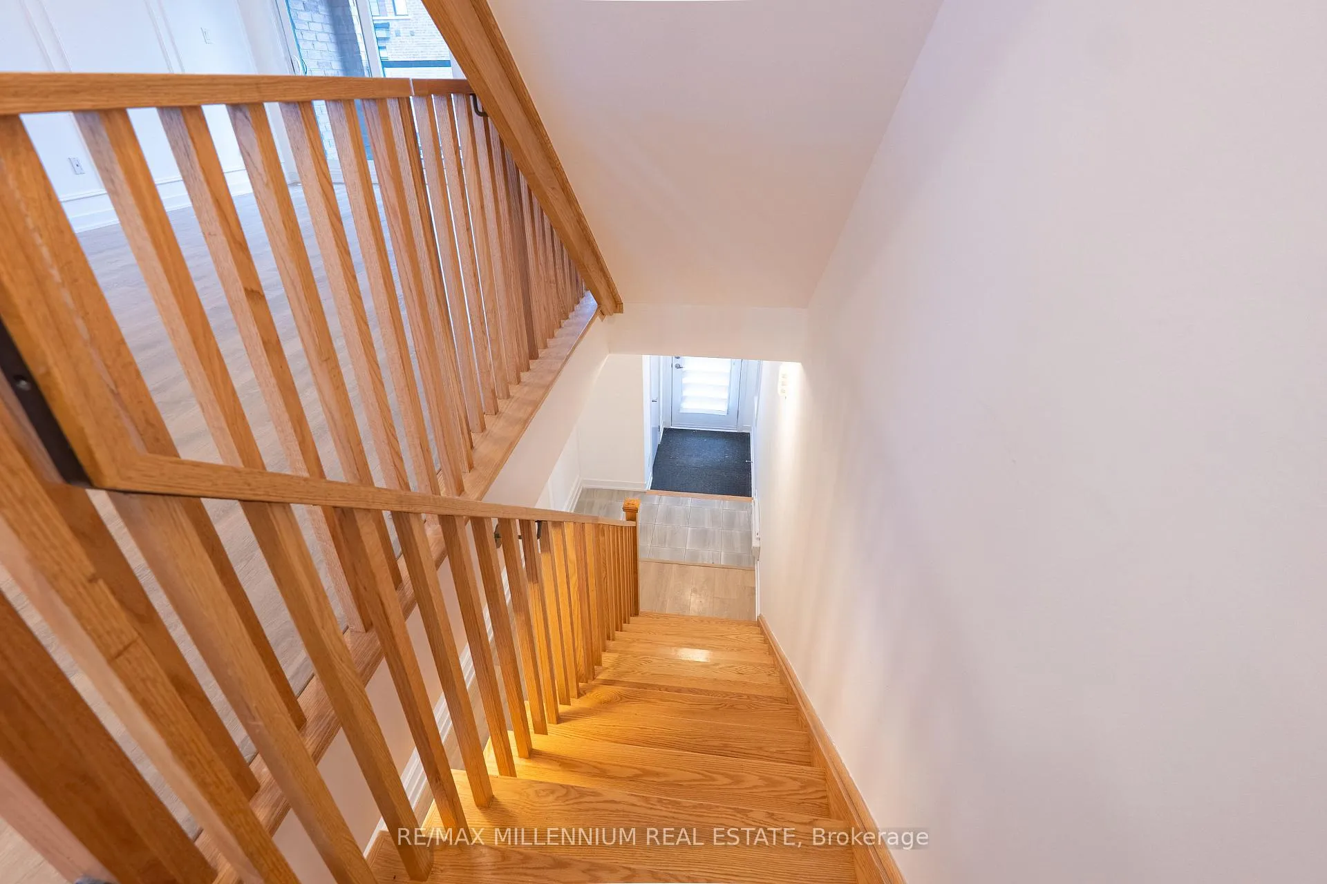 Photo 13 of Unit 401, 1865 Pickering Parkway, Pickering, Village East — HOMEH