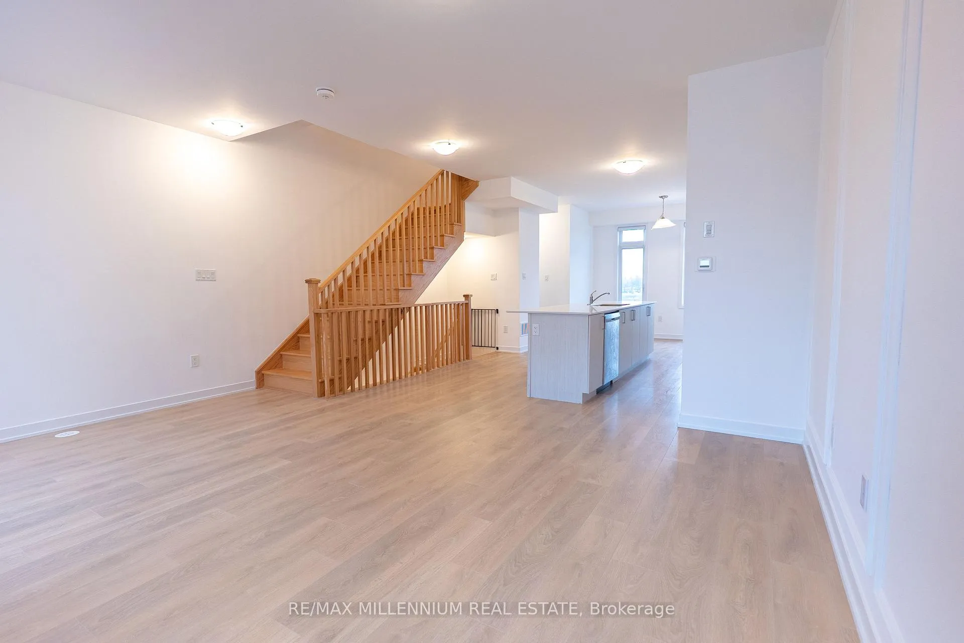 Photo 15 of Unit 401, 1865 Pickering Parkway, Pickering, Village East — HOMEH