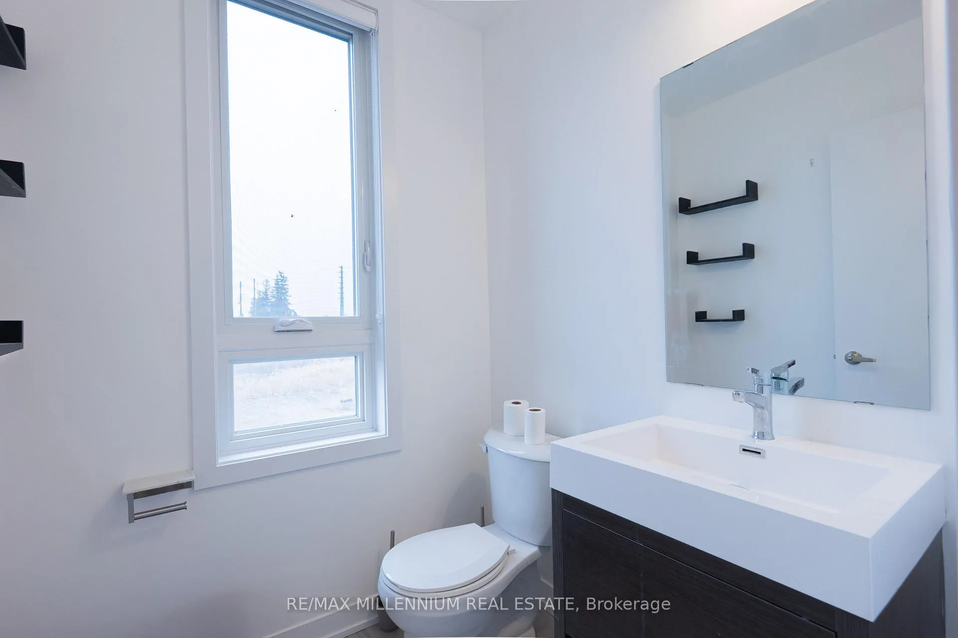 Photo 42 of Unit 401, 1865 Pickering Parkway, Pickering, Village East — HOMEH