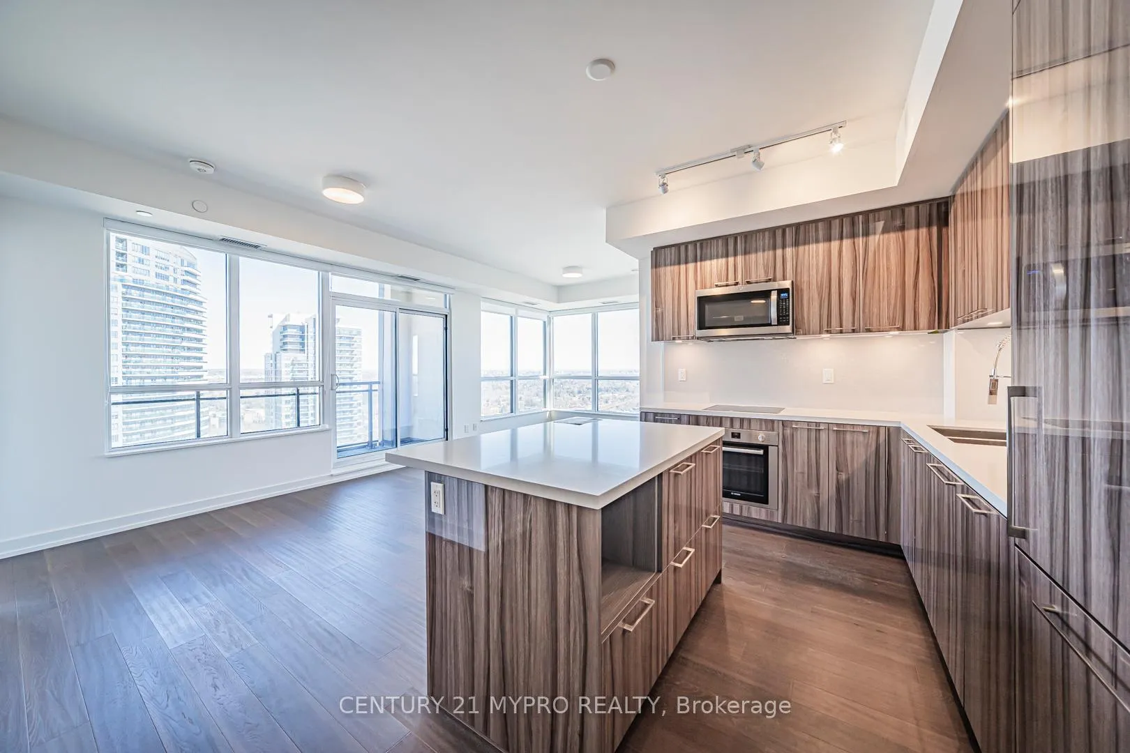 Front of Unit 2303, 1 Grandview Avenue