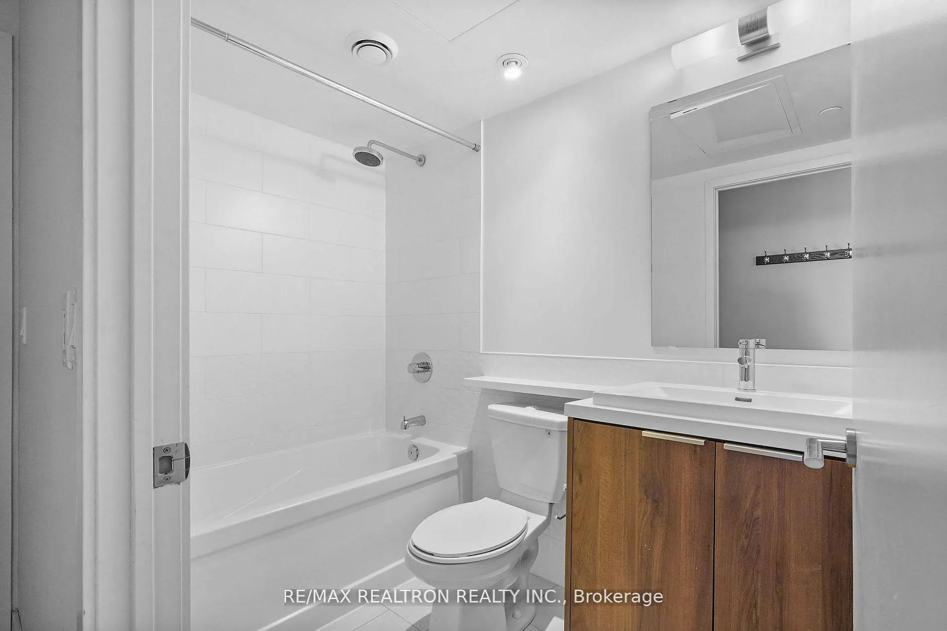 Photo 7 of Unit 2505, 2 Sonic Way, Toronto, Flemingdon Park — HOMEH