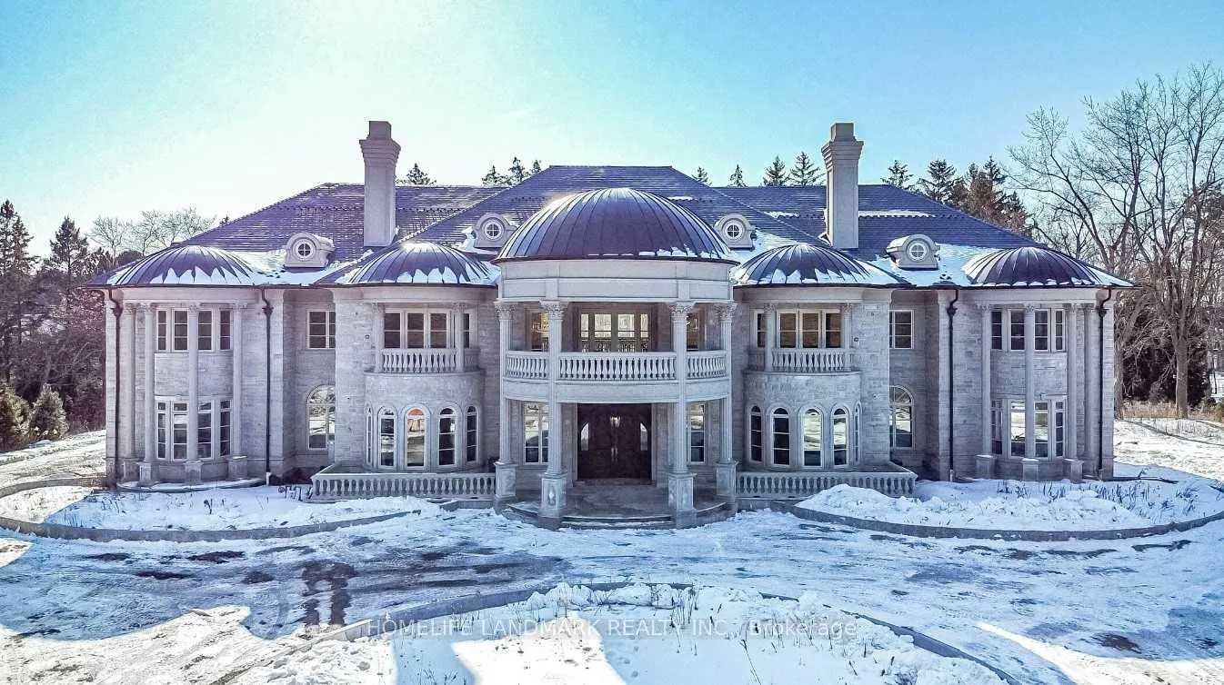 Front of 8 High Point Road