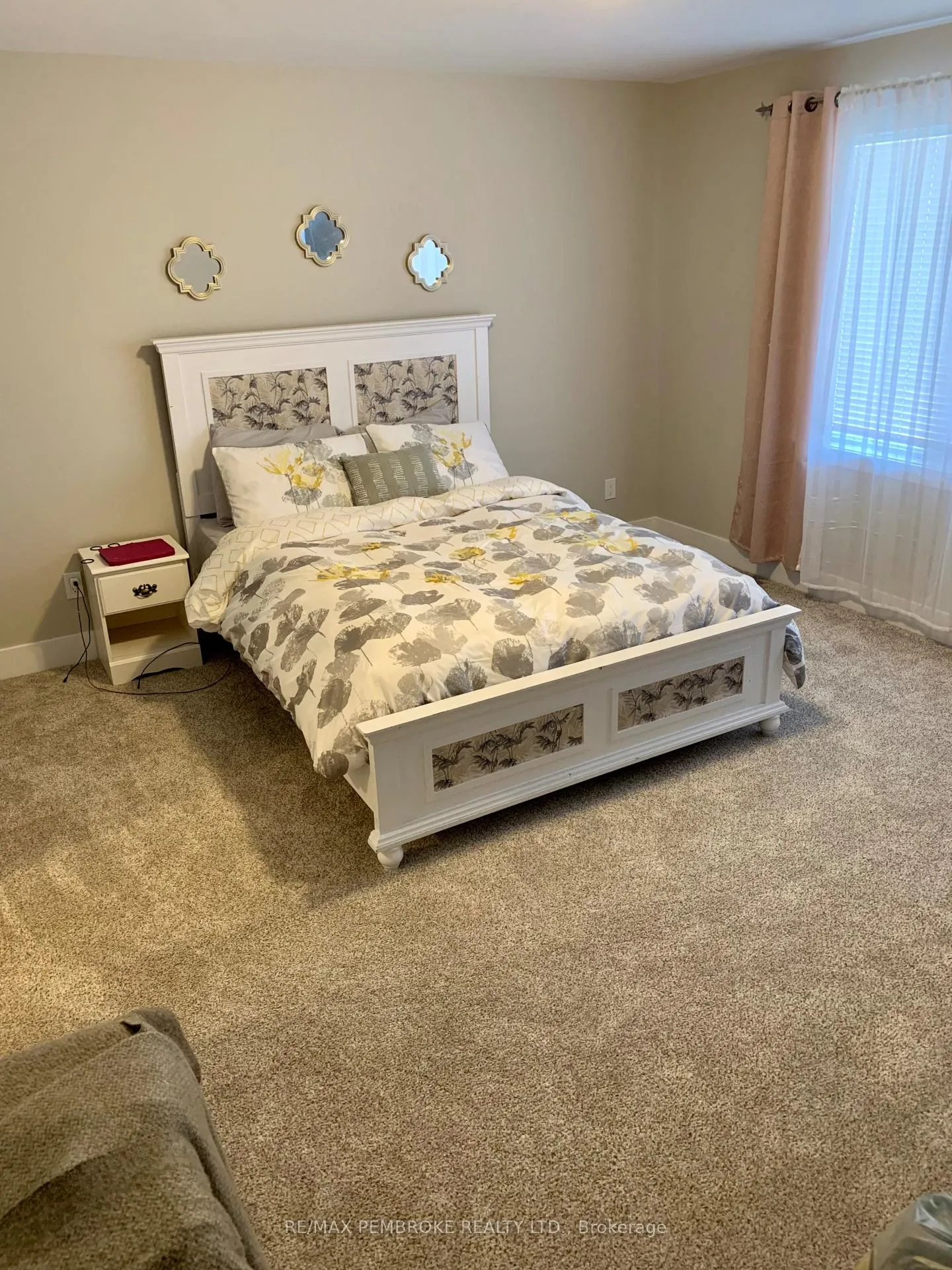 Photo 12 of 353 Nelson Street, Pembroke — HOMEH