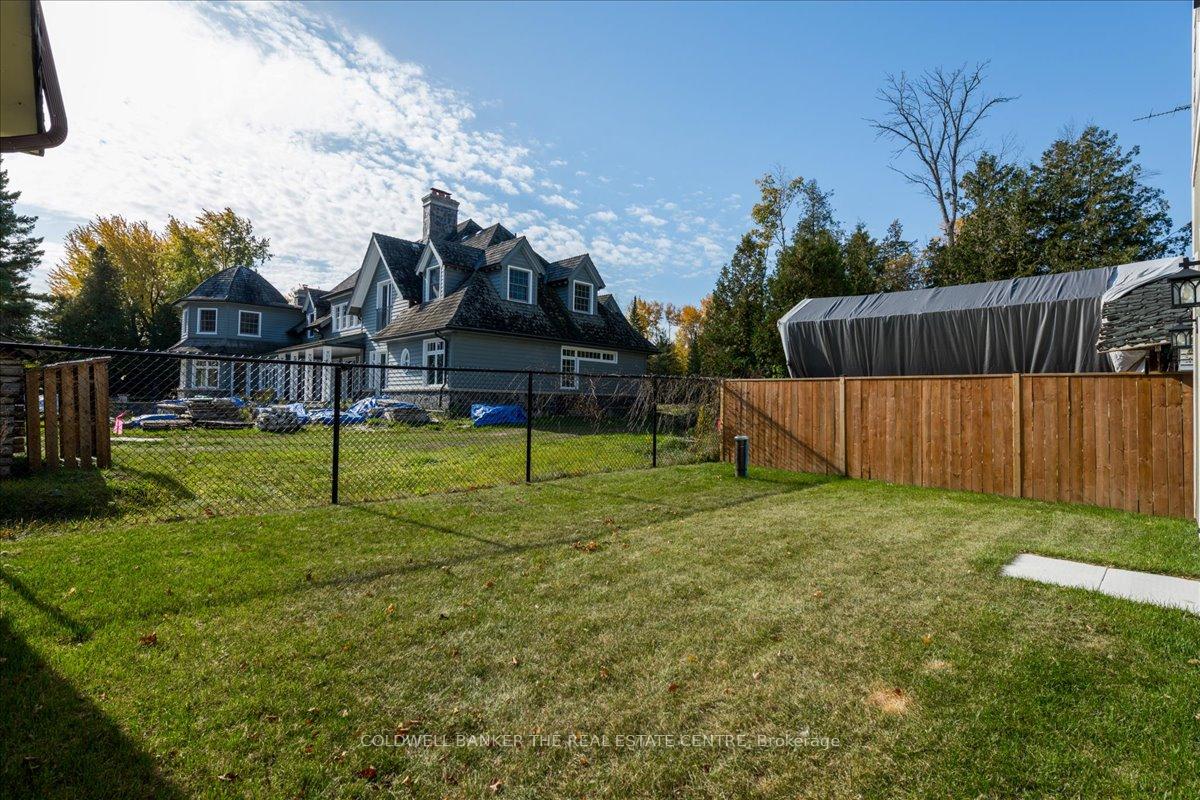 Photo 20 of 1103 Stoney Point Road, Innisfil, Lefroy — HOMEH