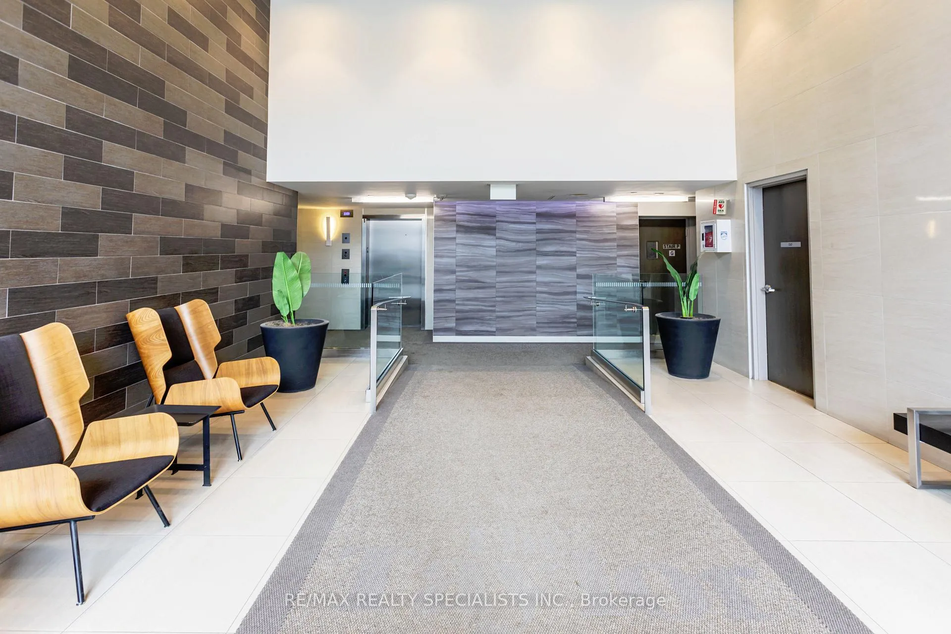 Photo 4 of Unit 312, 1238 Dundas Street E, Toronto, South Riverdale — HOMEH