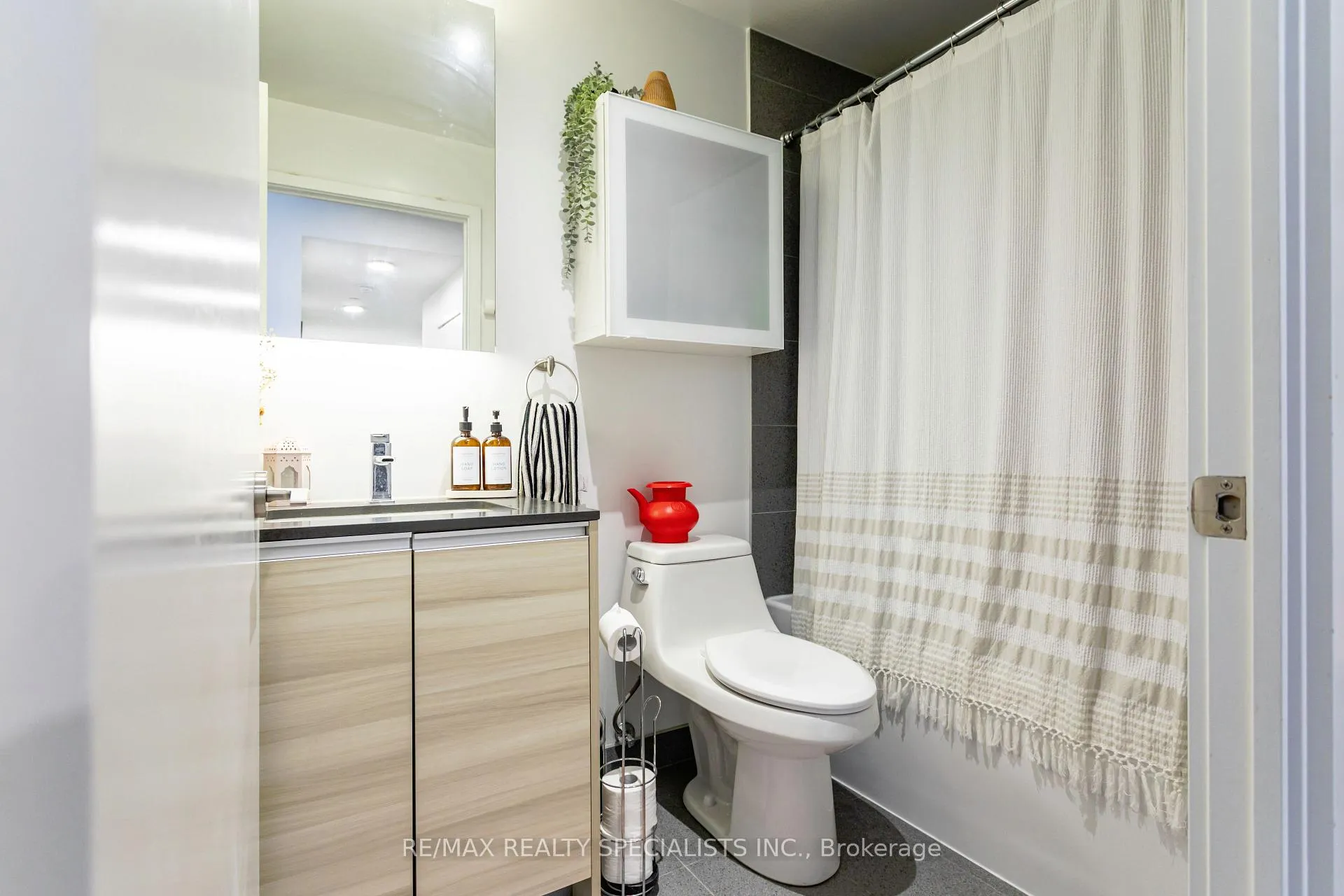 Photo 24 of Unit 312, 1238 Dundas Street E, Toronto, South Riverdale — HOMEH