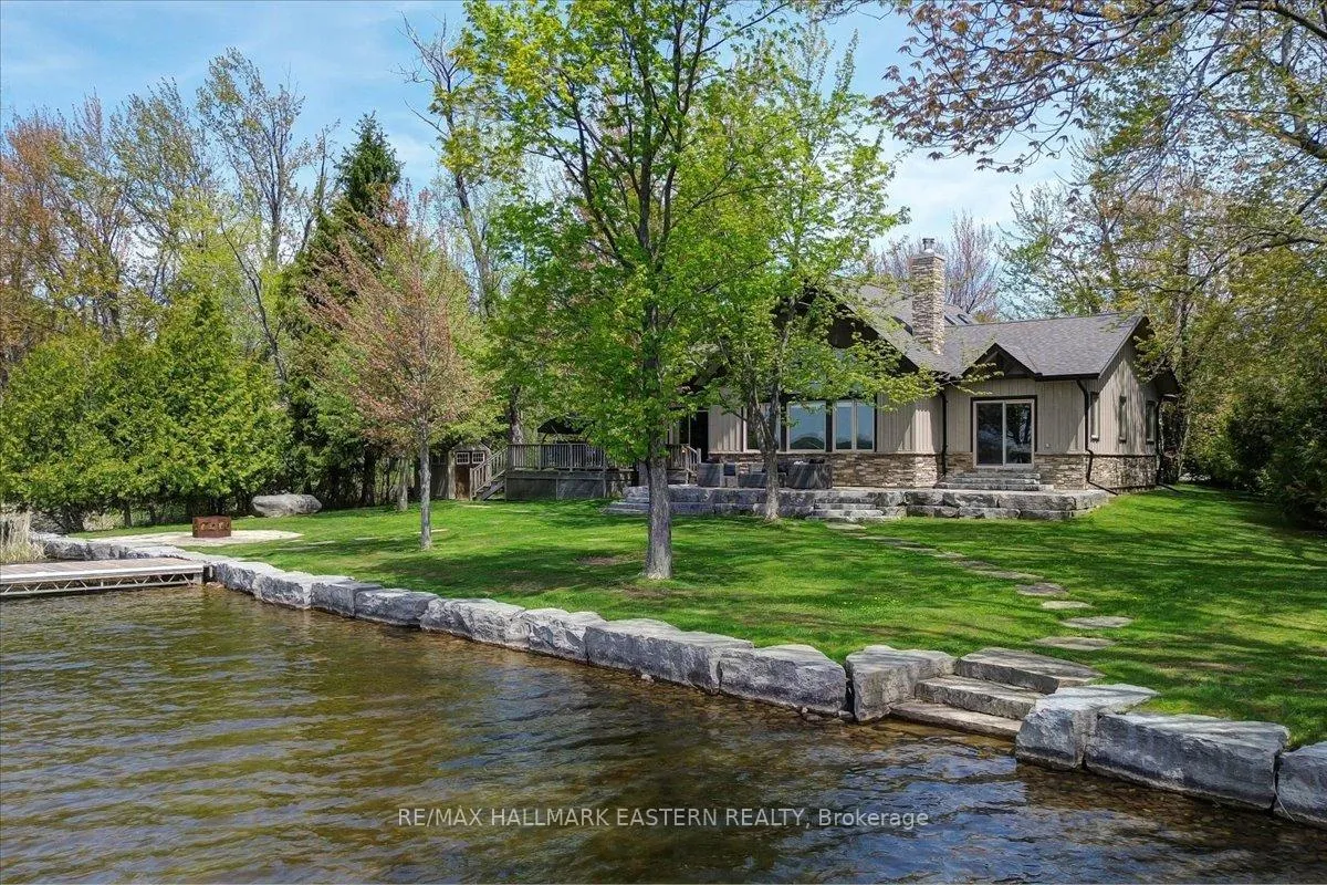 Photo 2 of 43 Lakeshore Boulevard, Selwyn — HOMEH