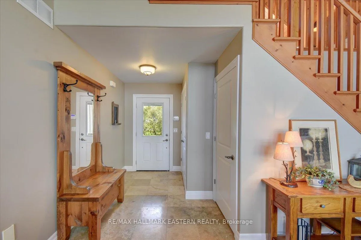 Photo 6 of 43 Lakeshore Boulevard, Selwyn — HOMEH