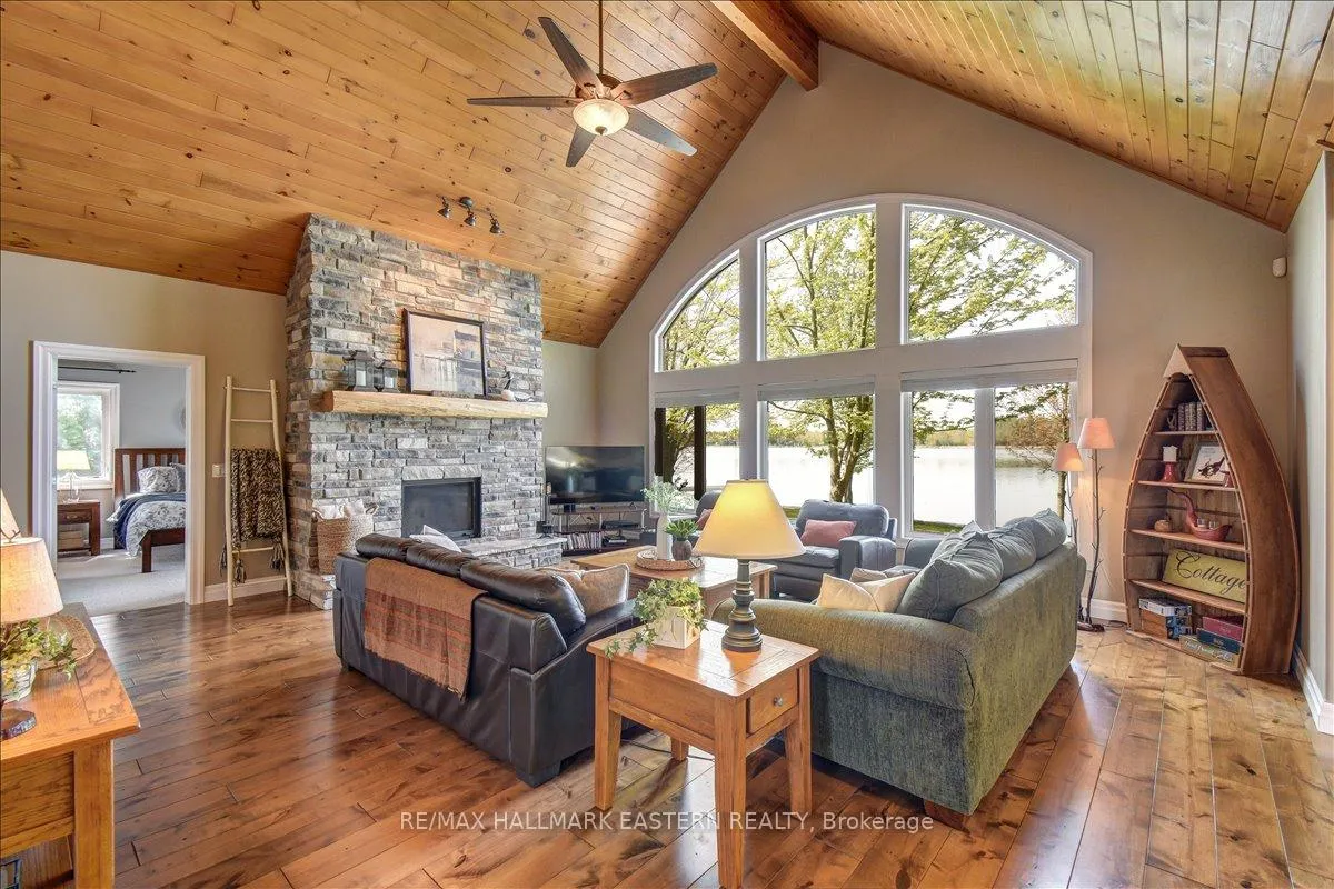 Photo 7 of 43 Lakeshore Boulevard, Selwyn — HOMEH