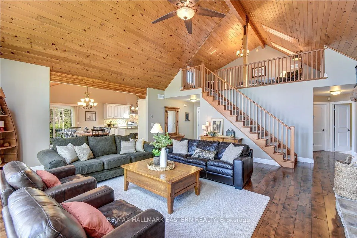 Photo 13 of 43 Lakeshore Boulevard, Selwyn — HOMEH