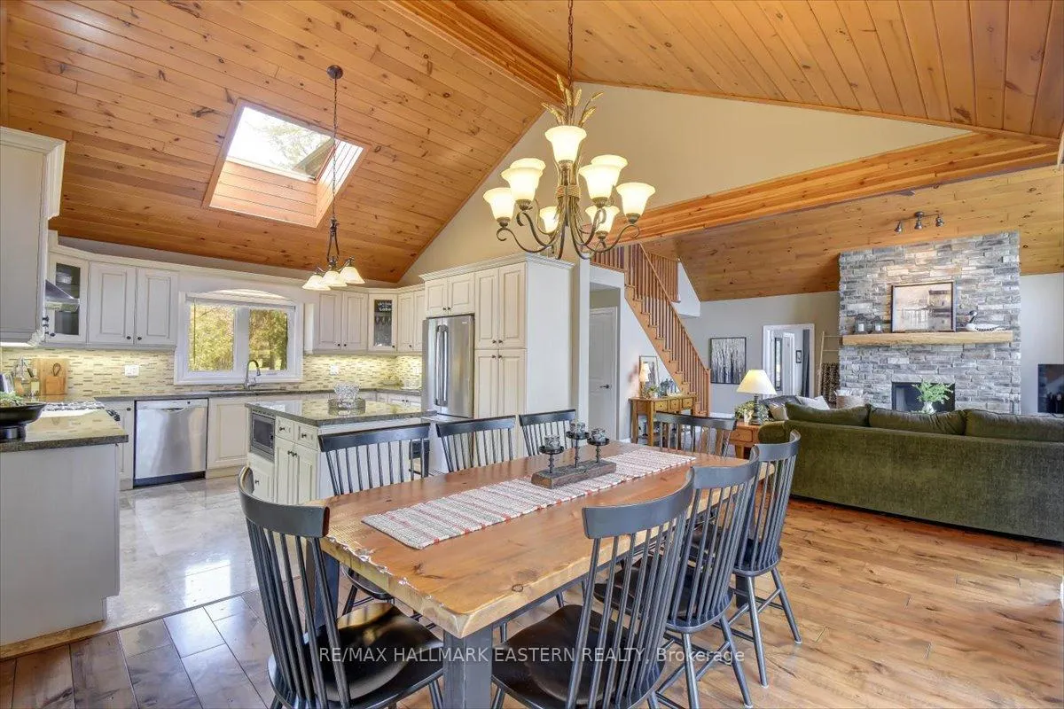 Photo 14 of 43 Lakeshore Boulevard, Selwyn — HOMEH