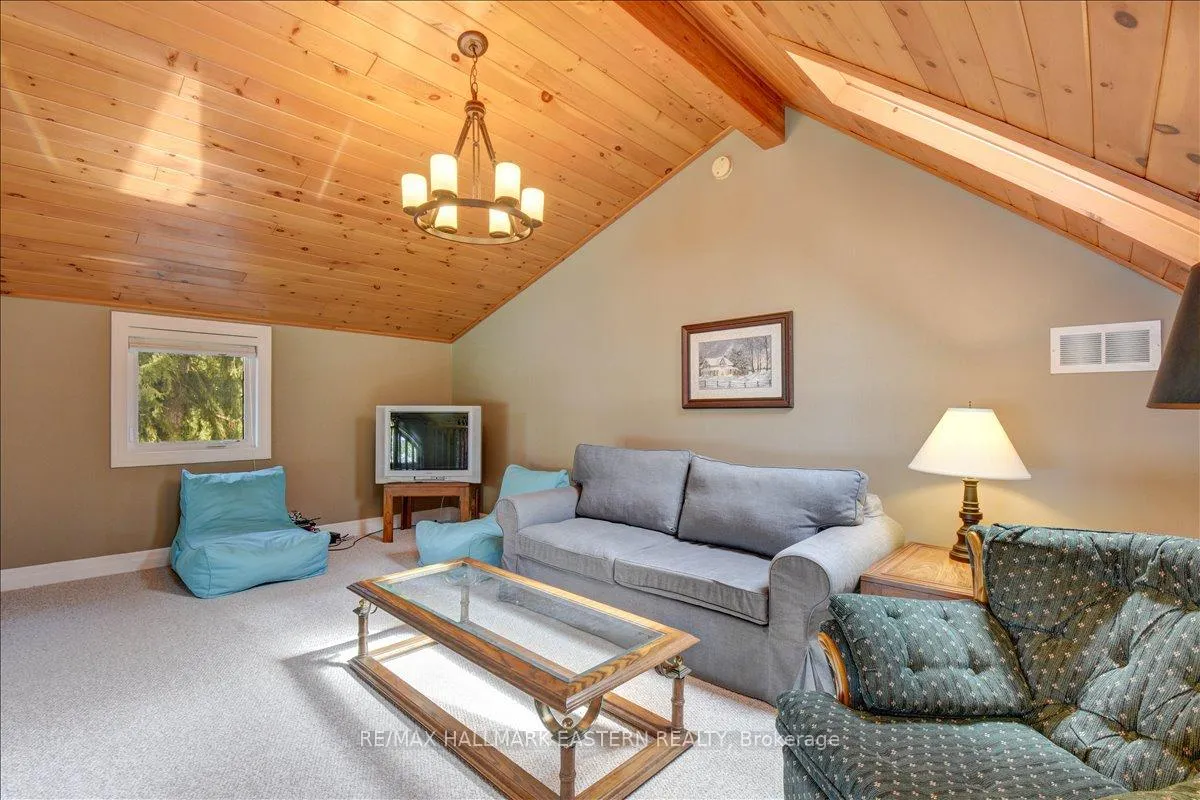 Photo 23 of 43 Lakeshore Boulevard, Selwyn — HOMEH