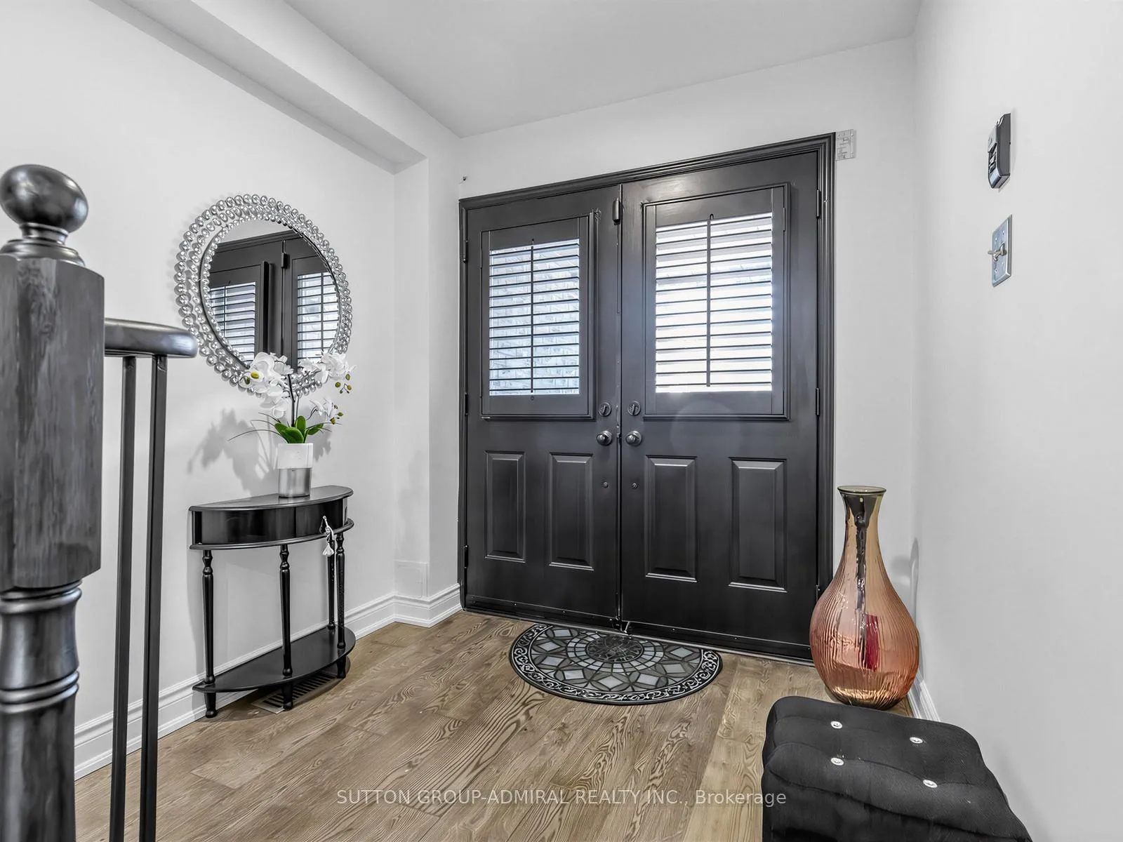 Photo 3 of 38 Elderbrook Crescent, Vaughan, Patterson — HOMEH