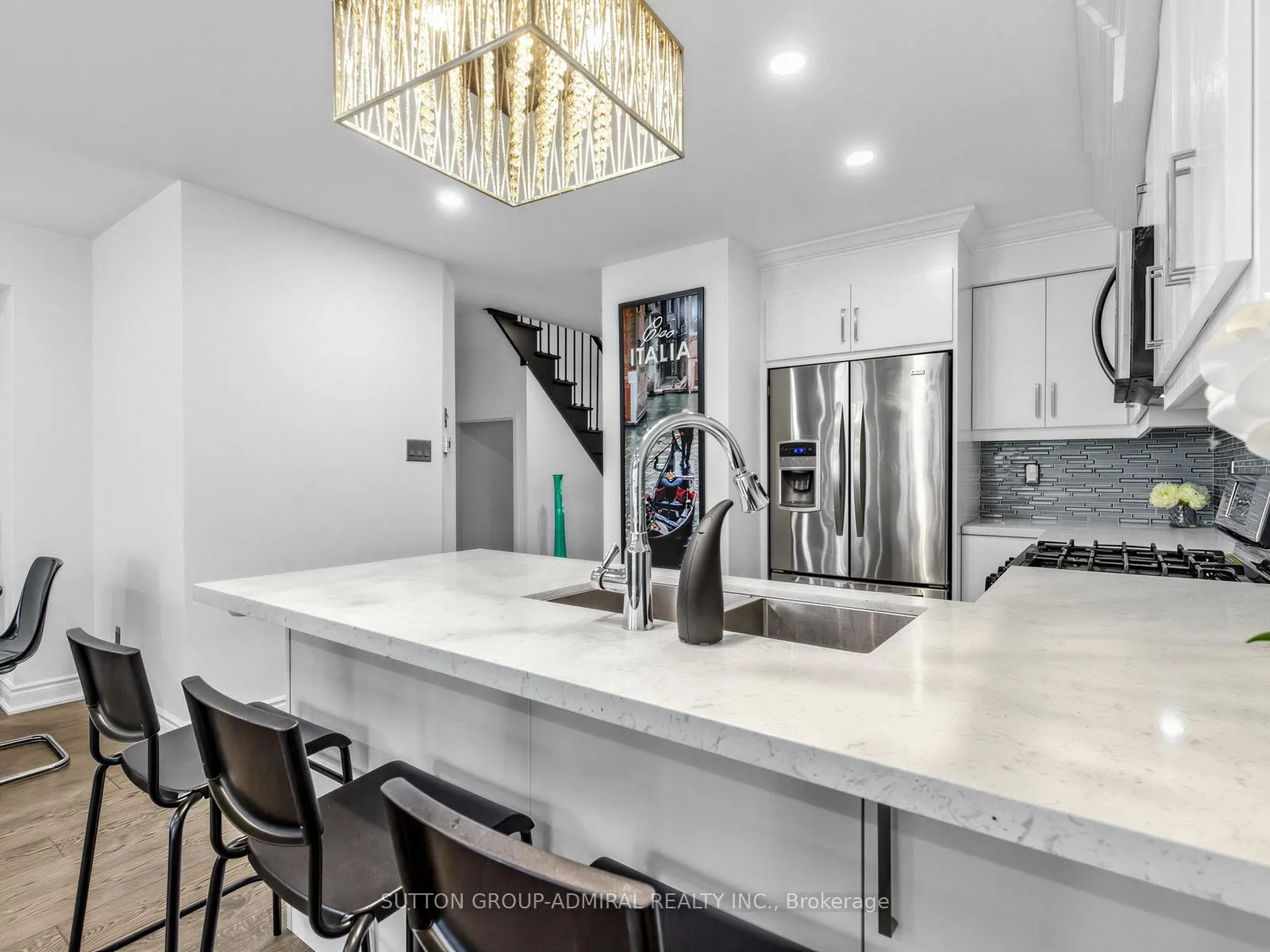 Photo 9 of 38 Elderbrook Crescent, Vaughan, Patterson — HOMEH