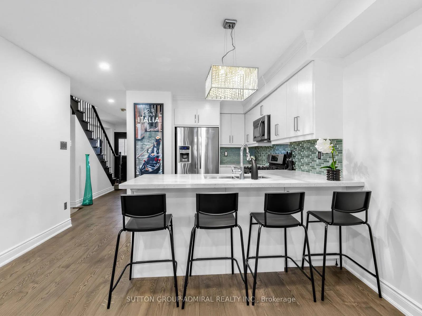 Photo 10 of 38 Elderbrook Crescent, Vaughan, Patterson — HOMEH