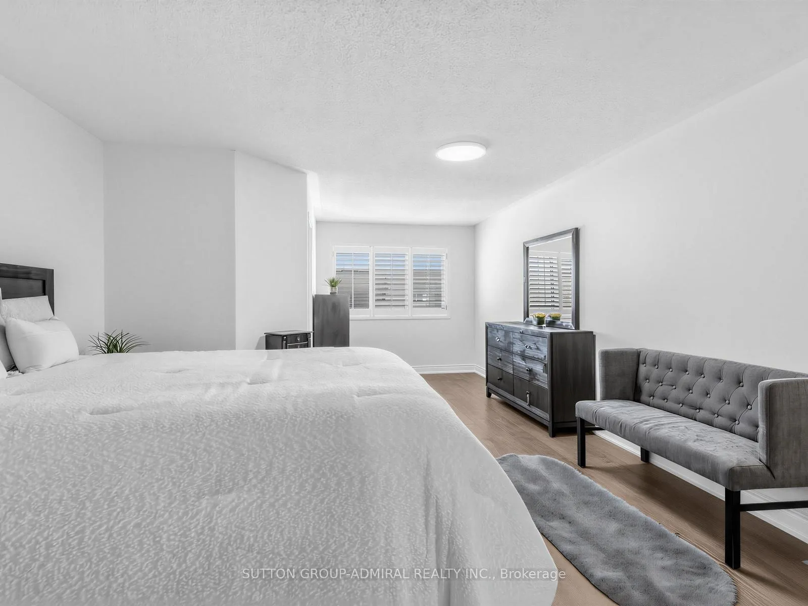 Photo 19 of 38 Elderbrook Crescent, Vaughan, Patterson — HOMEH