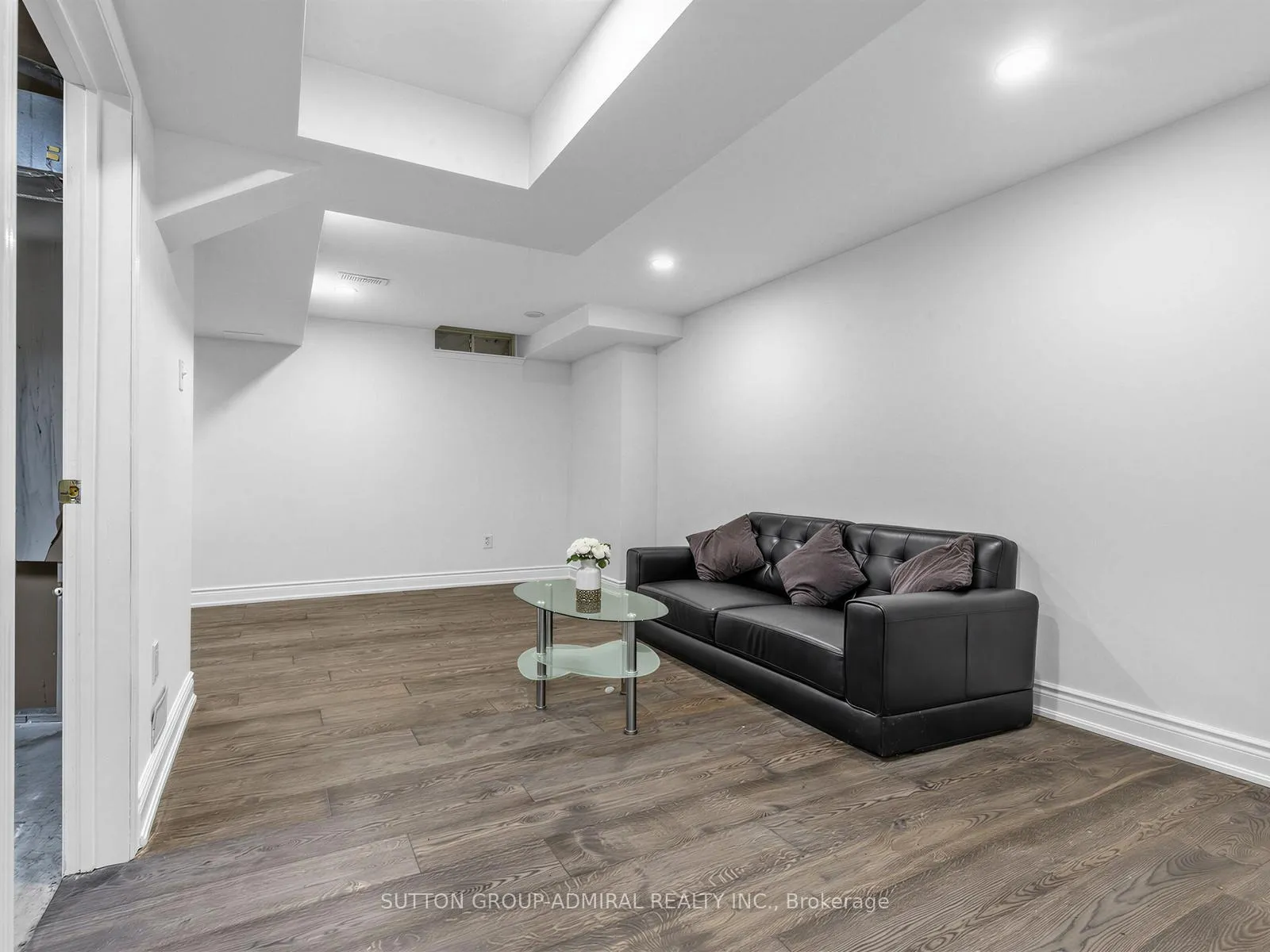 Photo 28 of 38 Elderbrook Crescent, Vaughan, Patterson — HOMEH