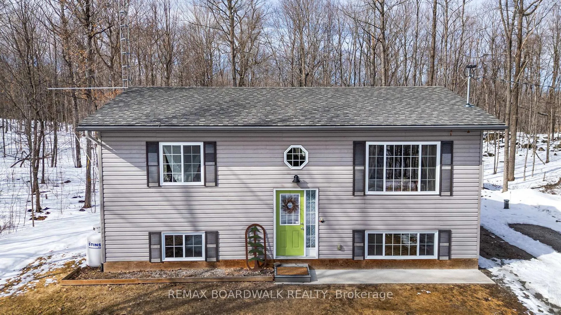 Photo 4 of 228 Stewart Gibson Road, Lanark Highlands, Lanark Highlands (Lanark) Twp — HOMEH