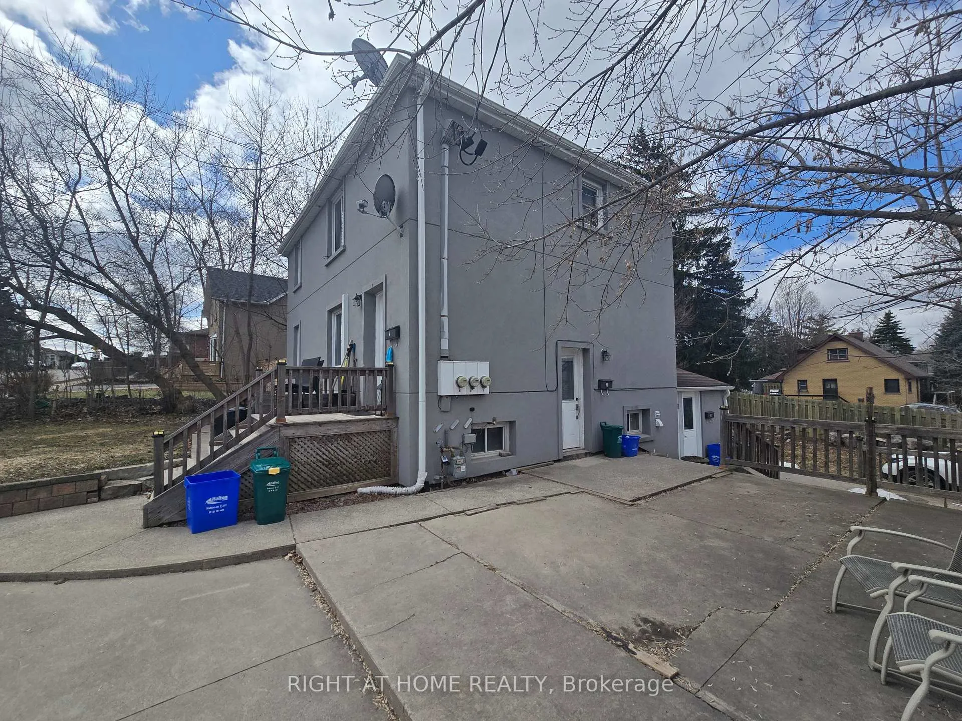 Front of Unit 2, 18 Ewing Street