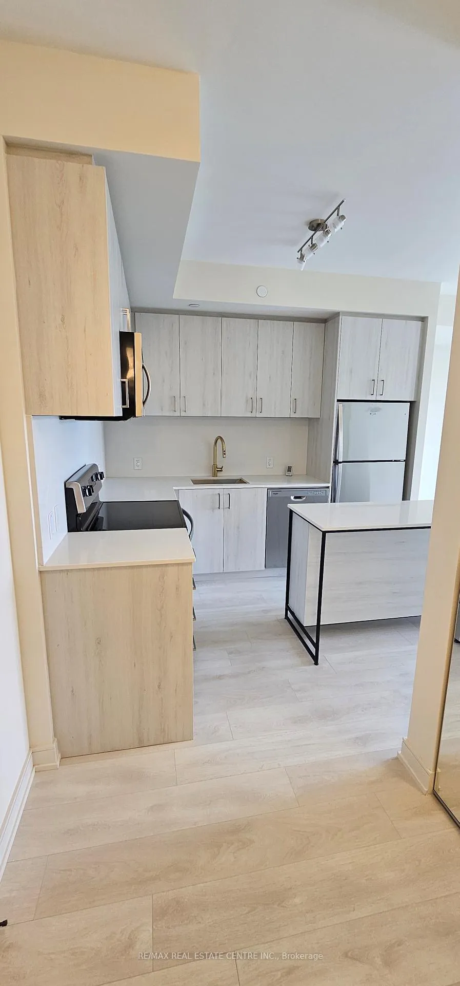 Photo 4 of Unit 1301, 8010 Derry Road, Milton, Coates — HOMEH