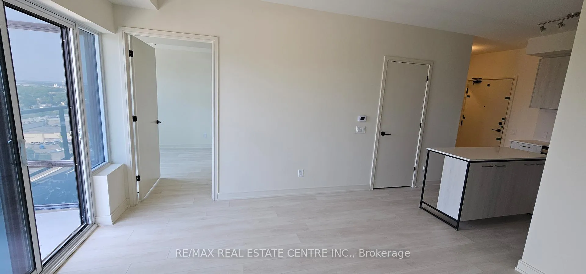 Photo 10 of Unit 1301, 8010 Derry Road, Milton, Coates — HOMEH