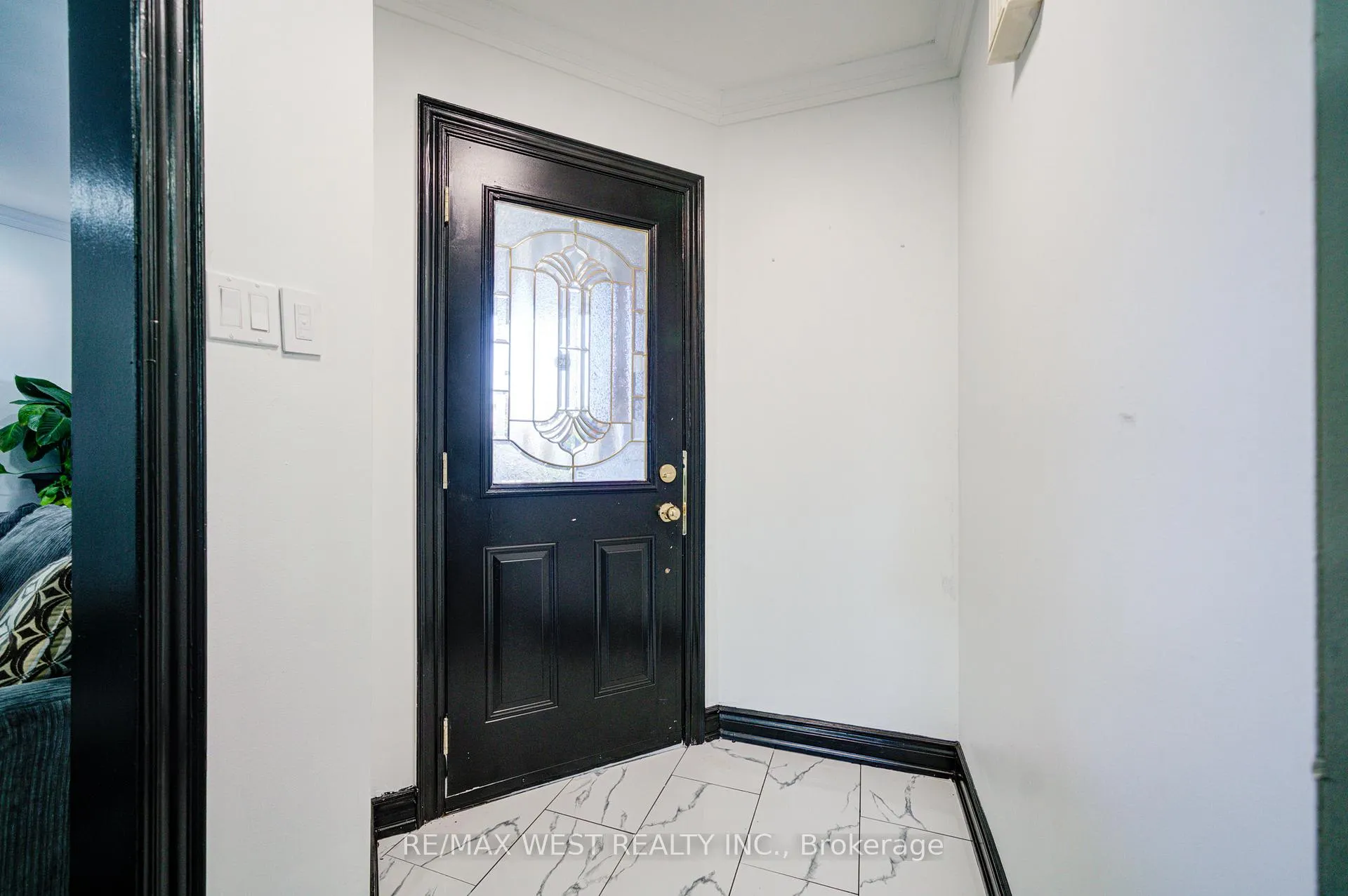 Photo 2 of 1648 Pepperwood Gate, Pickering, Brock Ridge — HOMEH