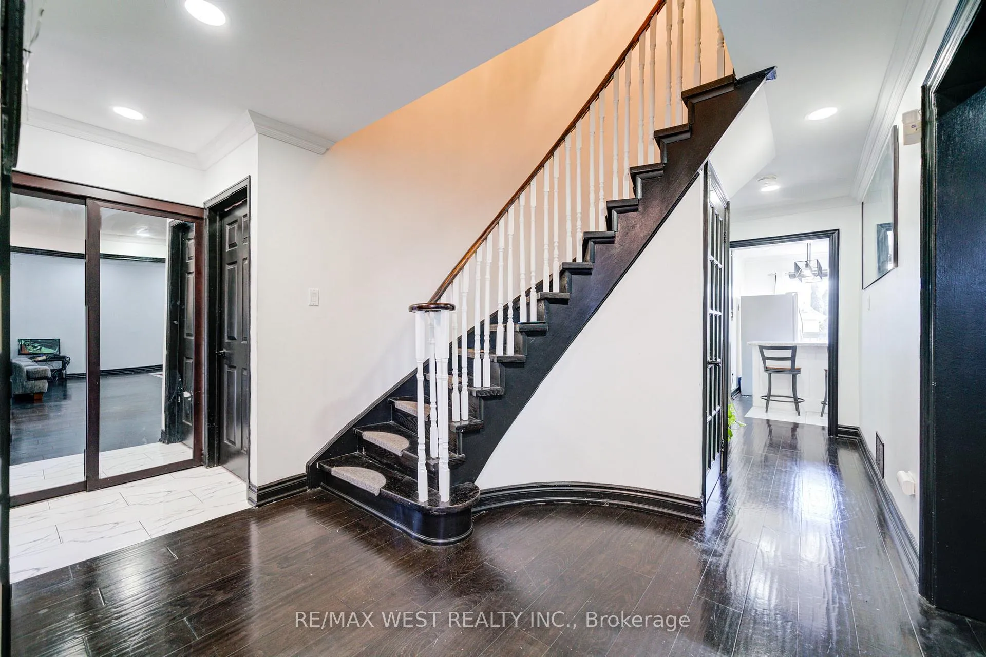 Photo 14 of 1648 Pepperwood Gate, Pickering, Brock Ridge — HOMEH