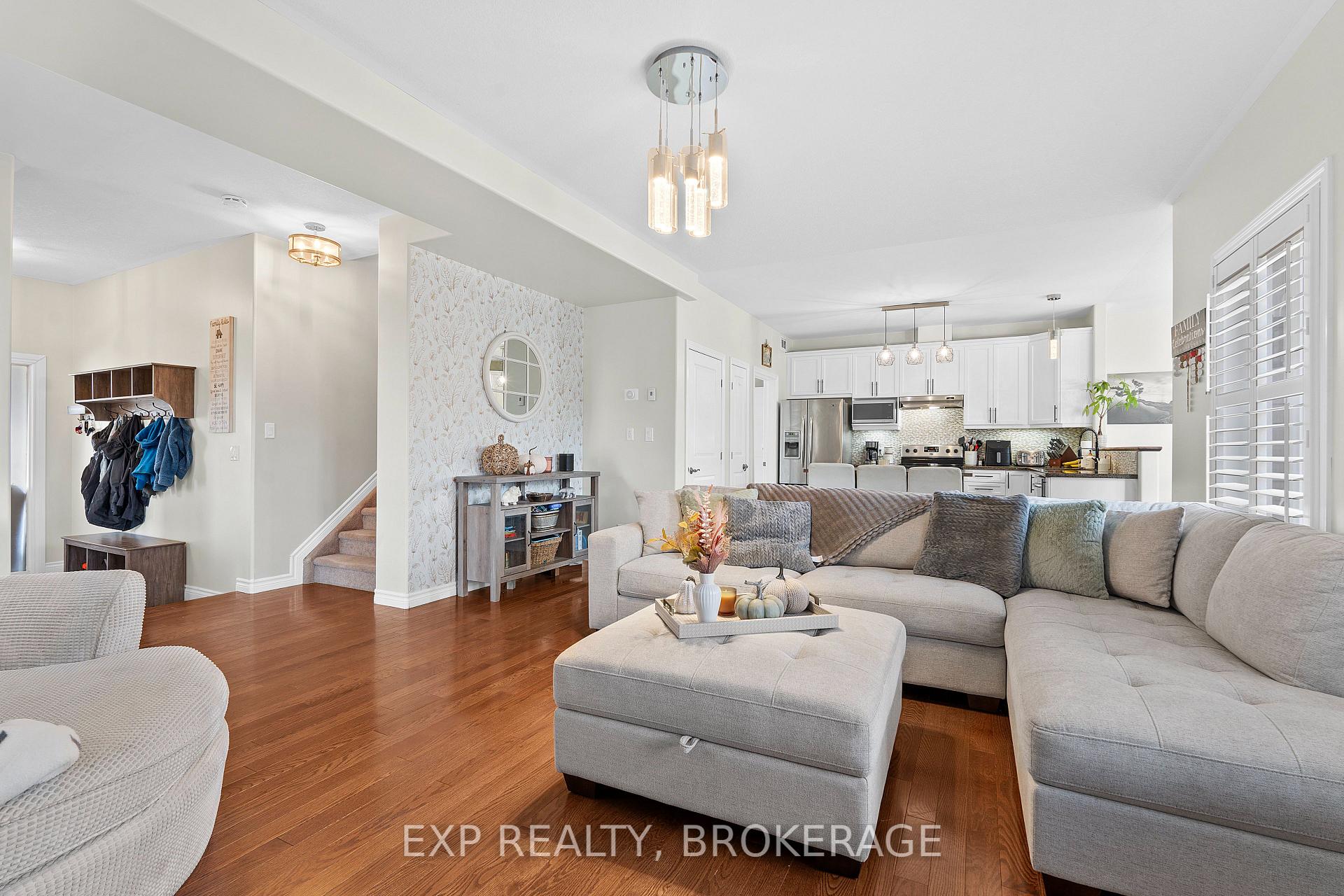 Photo 9 of 120 McDONOUGH Crescent, Loyalist, Amherstview — HOMEH