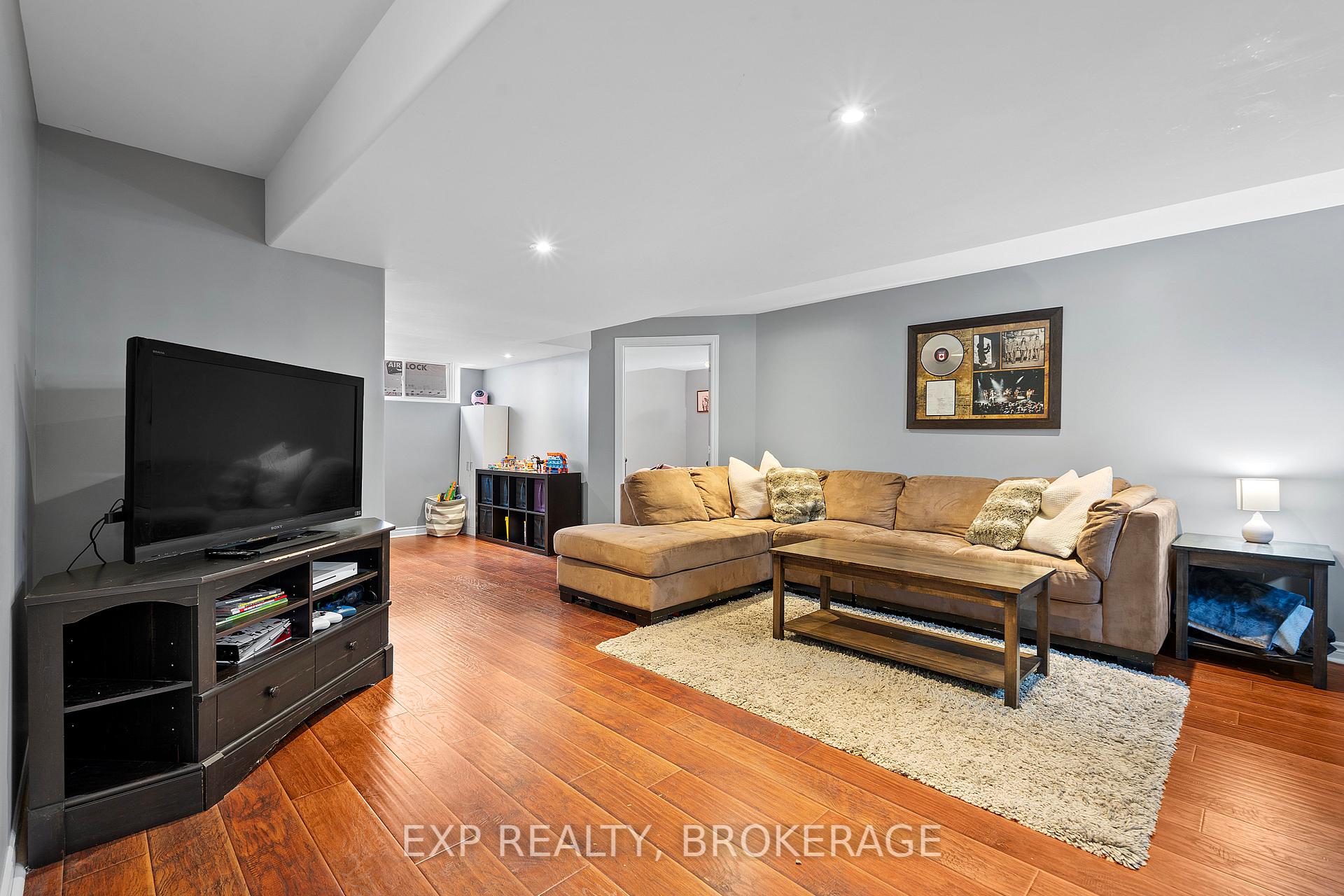 Photo 27 of 120 McDONOUGH Crescent, Loyalist, Amherstview — HOMEH