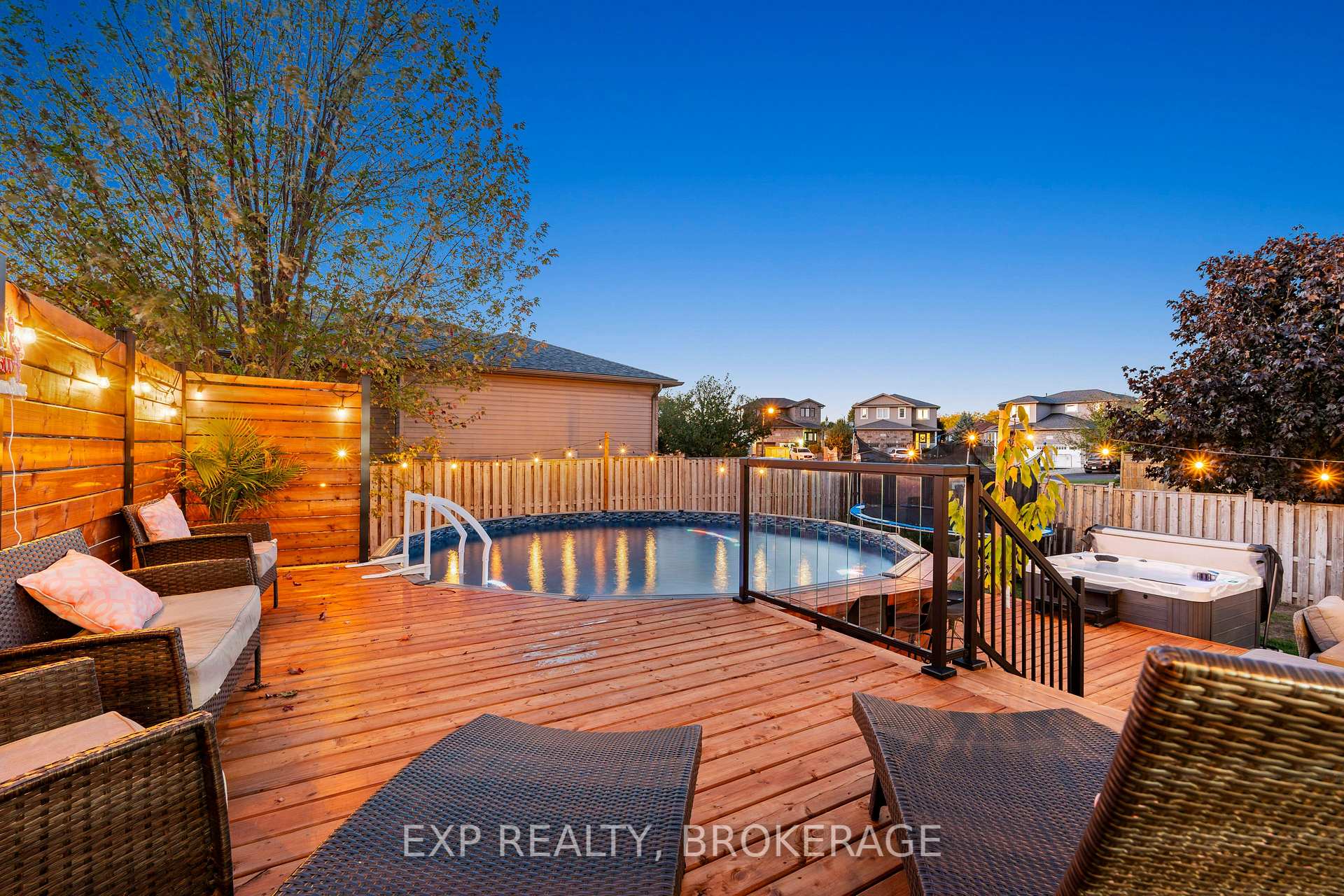 Photo 38 of 120 McDONOUGH Crescent, Loyalist, Amherstview — HOMEH