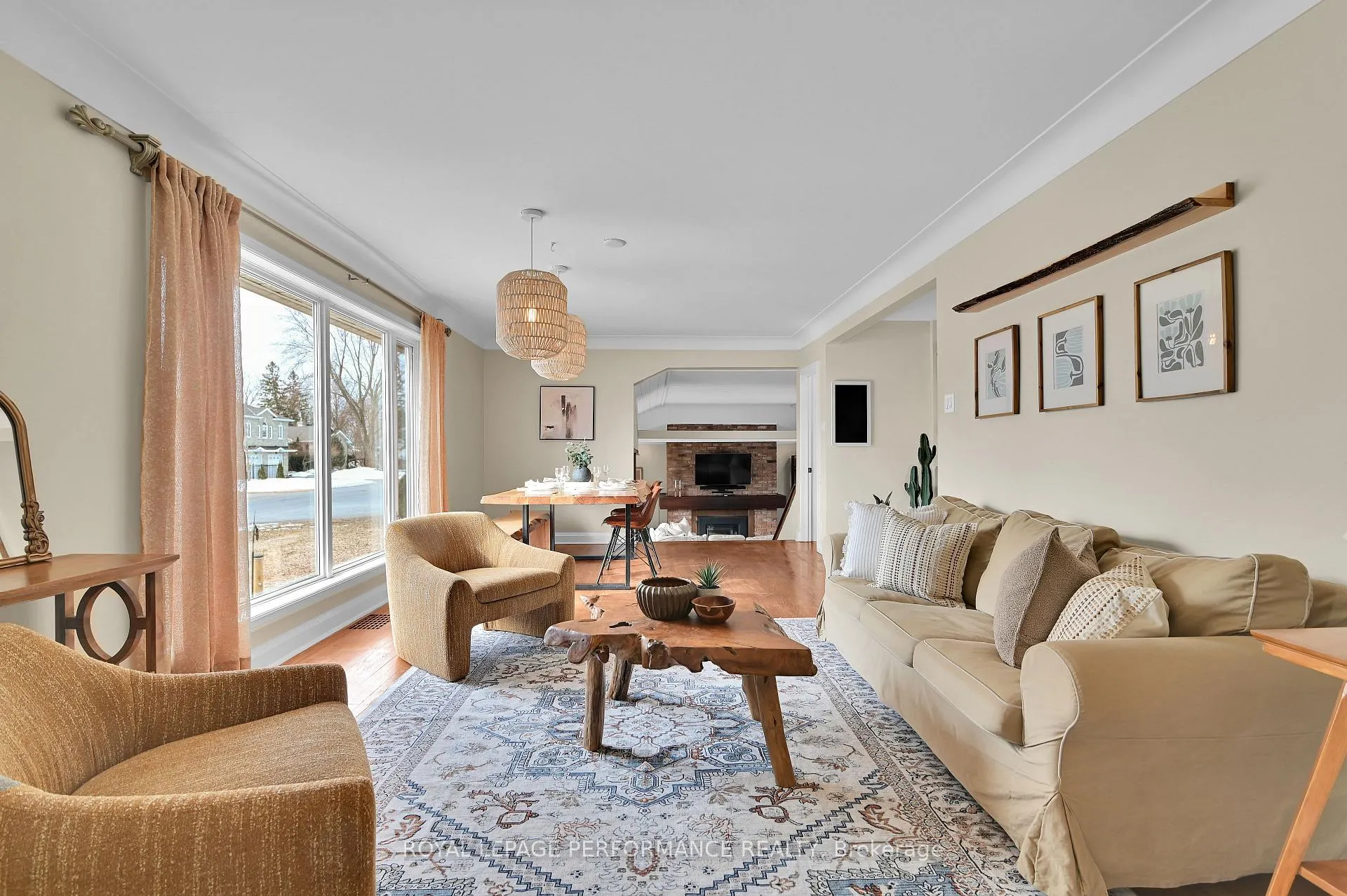Photo 4 of 57 Palsen Street, Ottawa, Meadowlands/Crestview — HOMEH