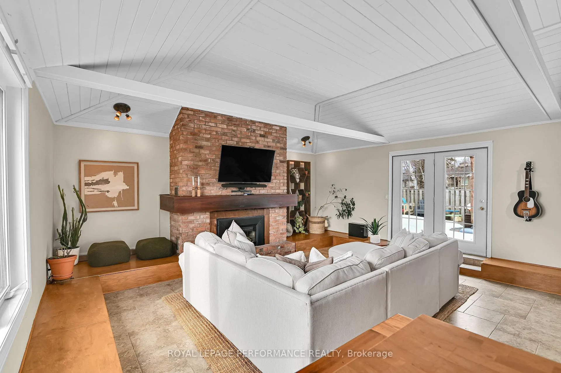 Photo 12 of 57 Palsen Street, Ottawa, Meadowlands/Crestview — HOMEH