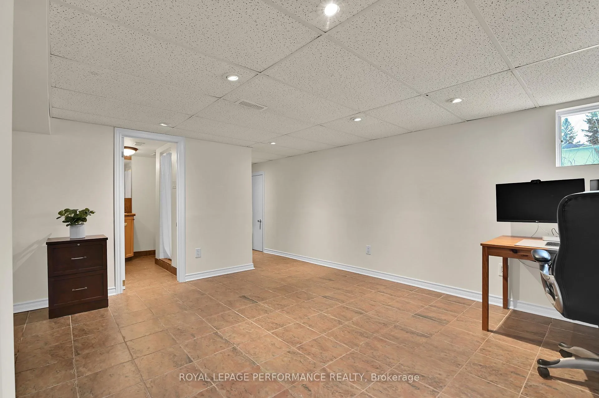 Photo 28 of 57 Palsen Street, Ottawa, Meadowlands/Crestview — HOMEH