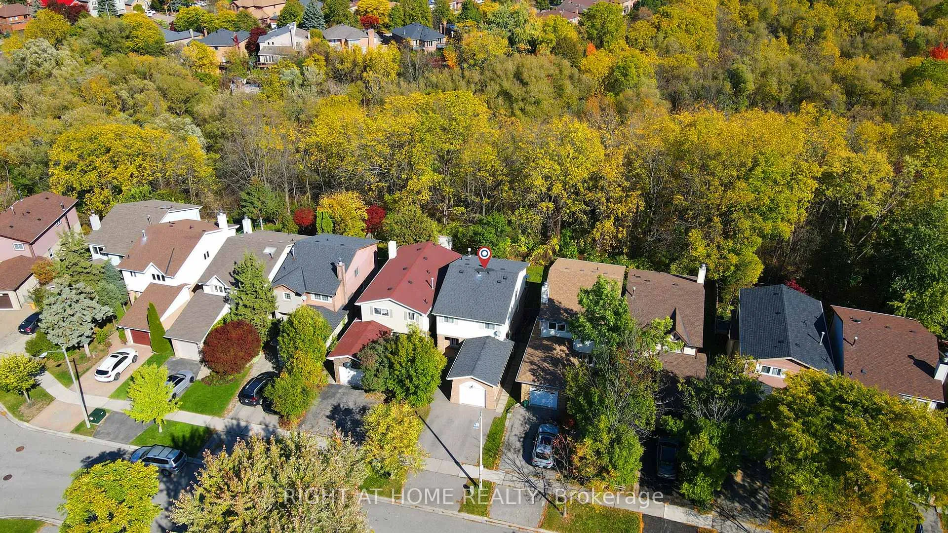 Photo 1 of 32 Macauley Drive, Markham, Aileen-Willowbrook — HOMEH