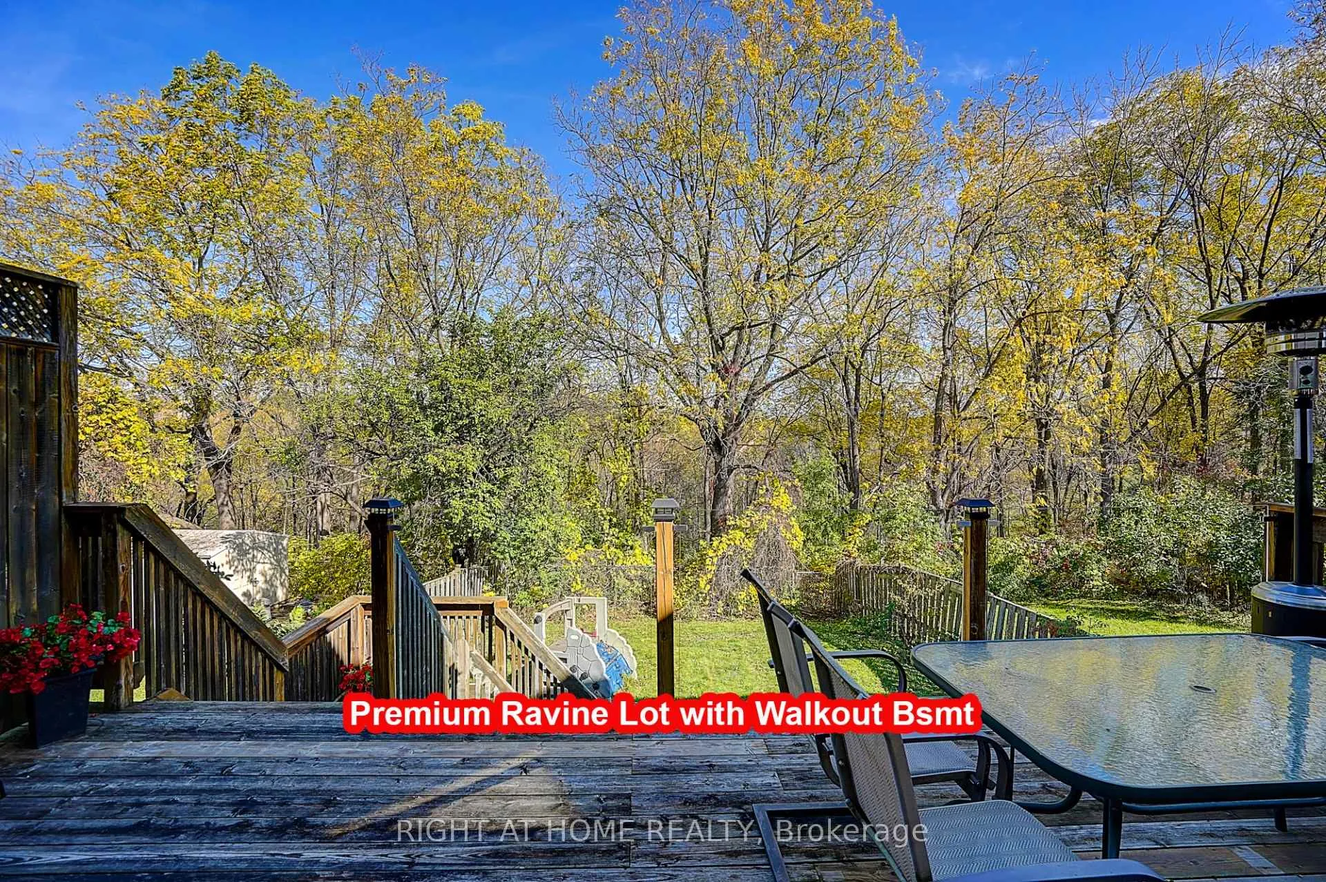 Photo 2 of 32 Macauley Drive, Markham, Aileen-Willowbrook — HOMEH