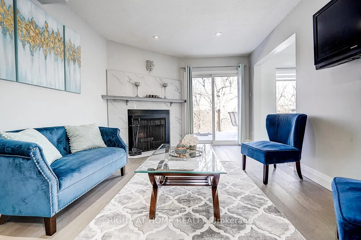 Photo 16 of 32 Macauley Drive, Markham, Aileen-Willowbrook — HOMEH