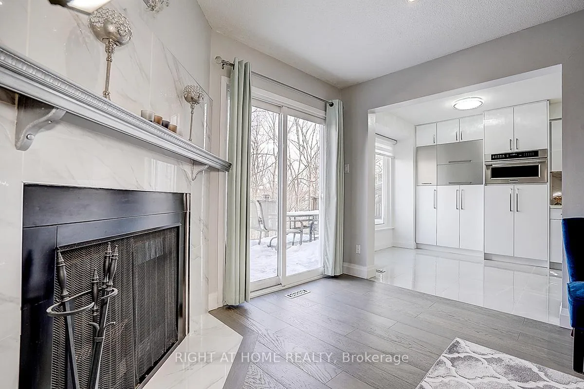 Photo 18 of 32 Macauley Drive, Markham, Aileen-Willowbrook — HOMEH