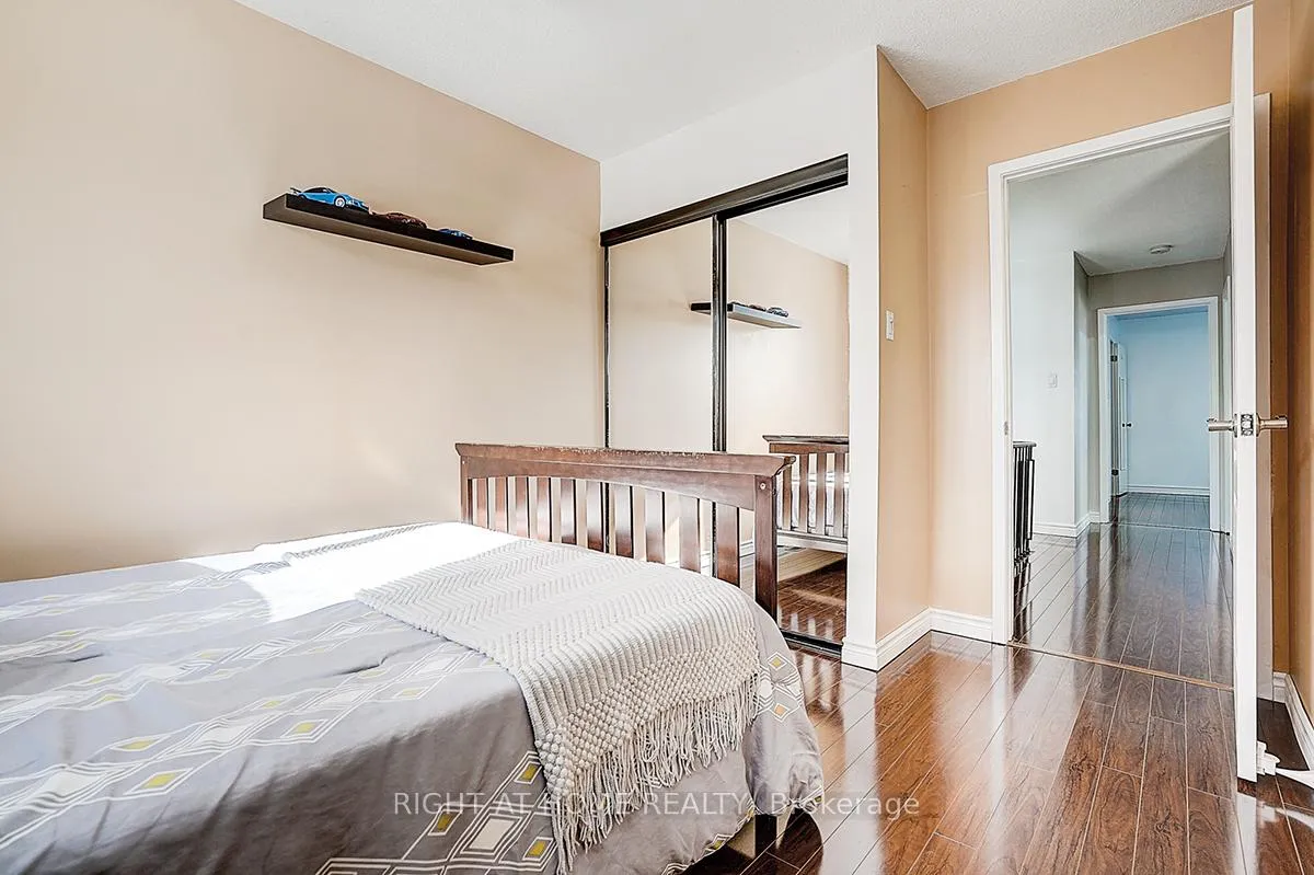 Photo 29 of 32 Macauley Drive, Markham, Aileen-Willowbrook — HOMEH