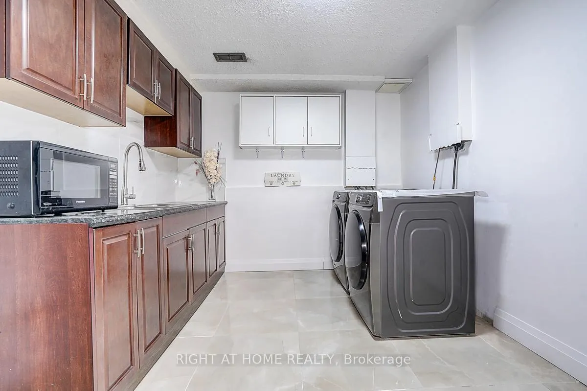 Photo 35 of 32 Macauley Drive, Markham, Aileen-Willowbrook — HOMEH